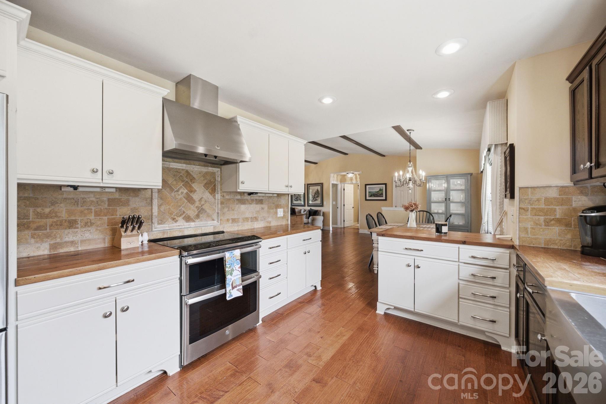 276 Four Diamond Drive — Seven Devils