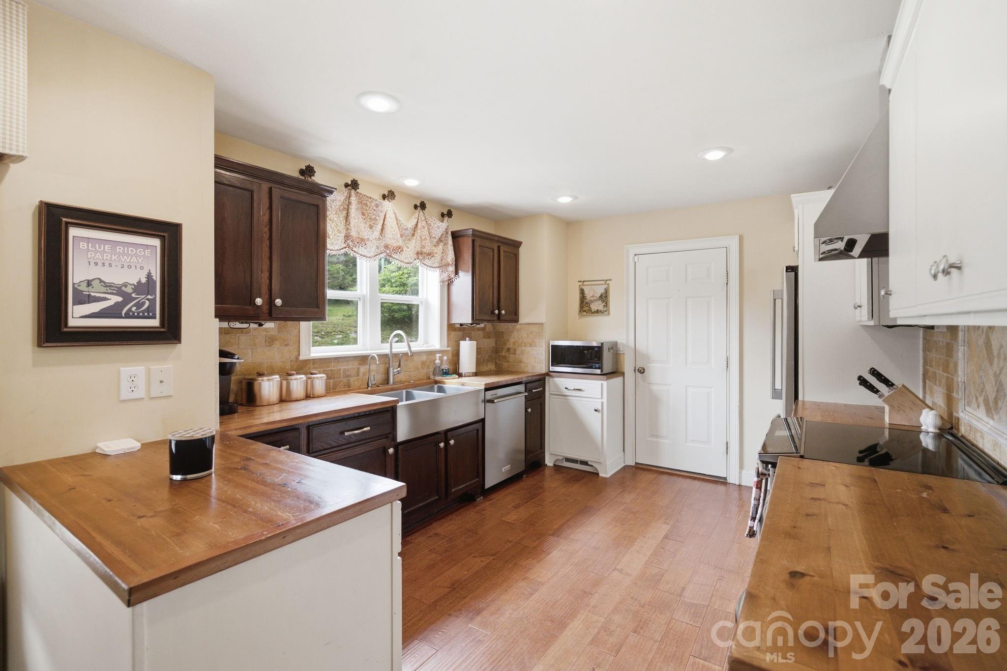 276 Four Diamond Drive — Seven Devils