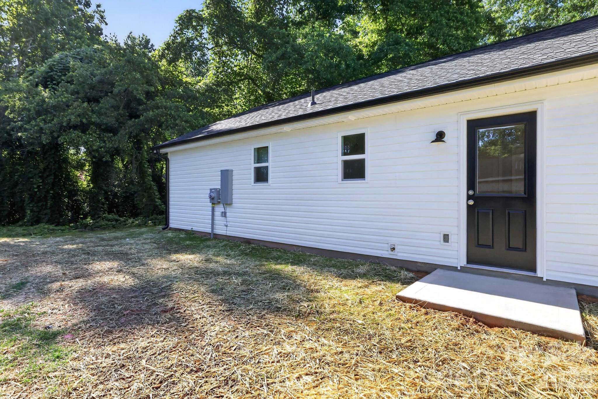 157 Third Street E — Gaffney
