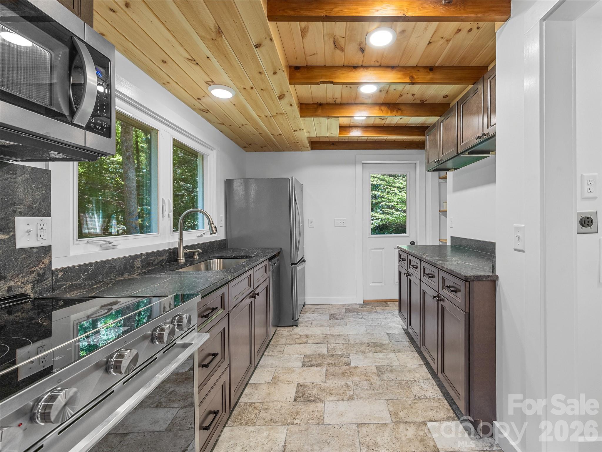 563 Burgess Road — Mill Spring
