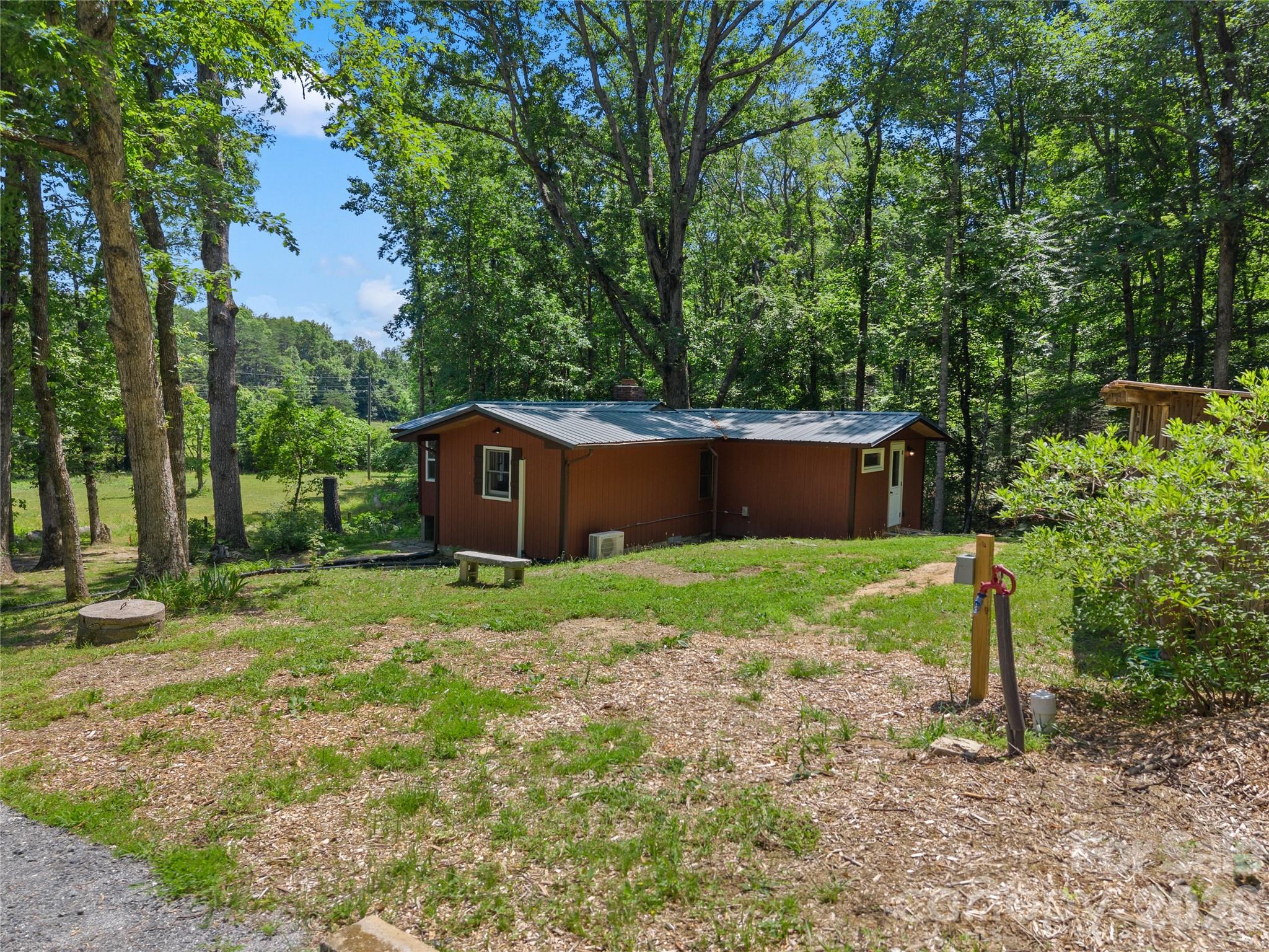 563 Burgess Road — Mill Spring