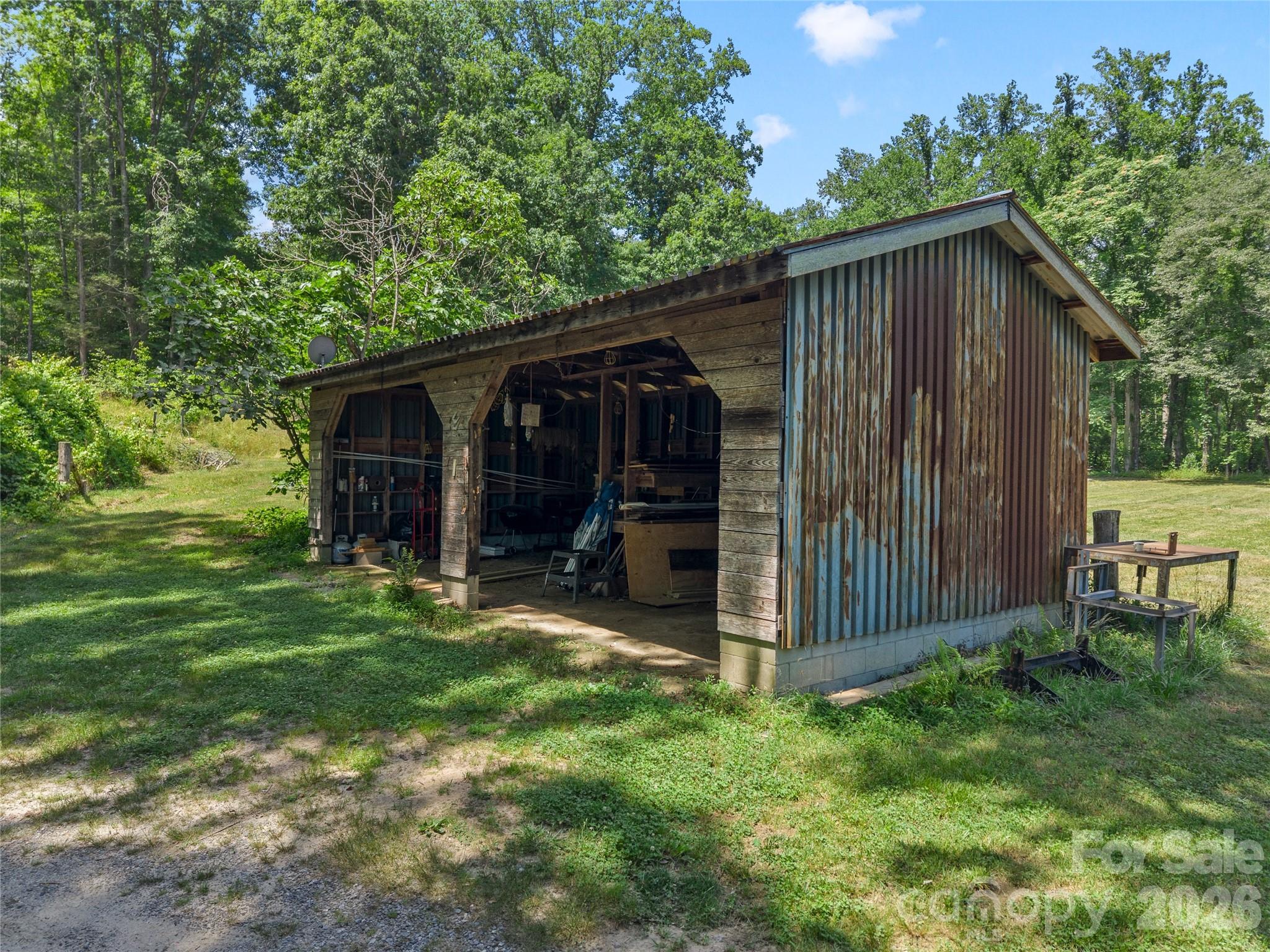 563 Burgess Road — Mill Spring