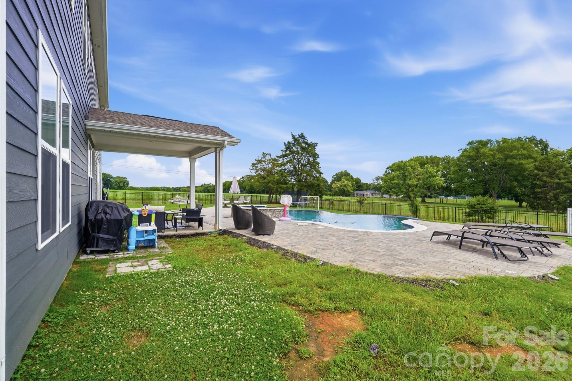 3205 Kintore Lane — Concord
