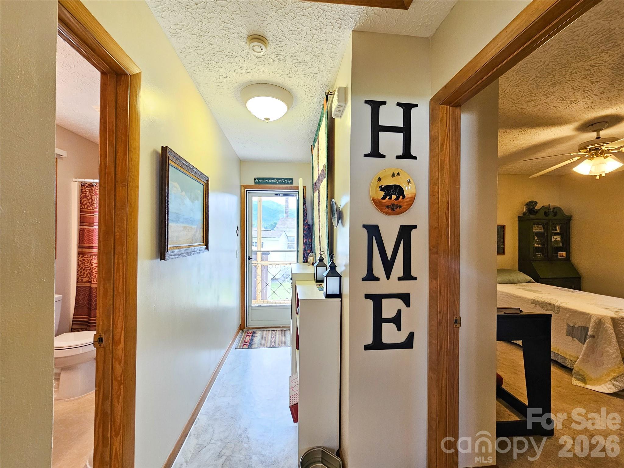 68 Strollers Lane — Waynesville