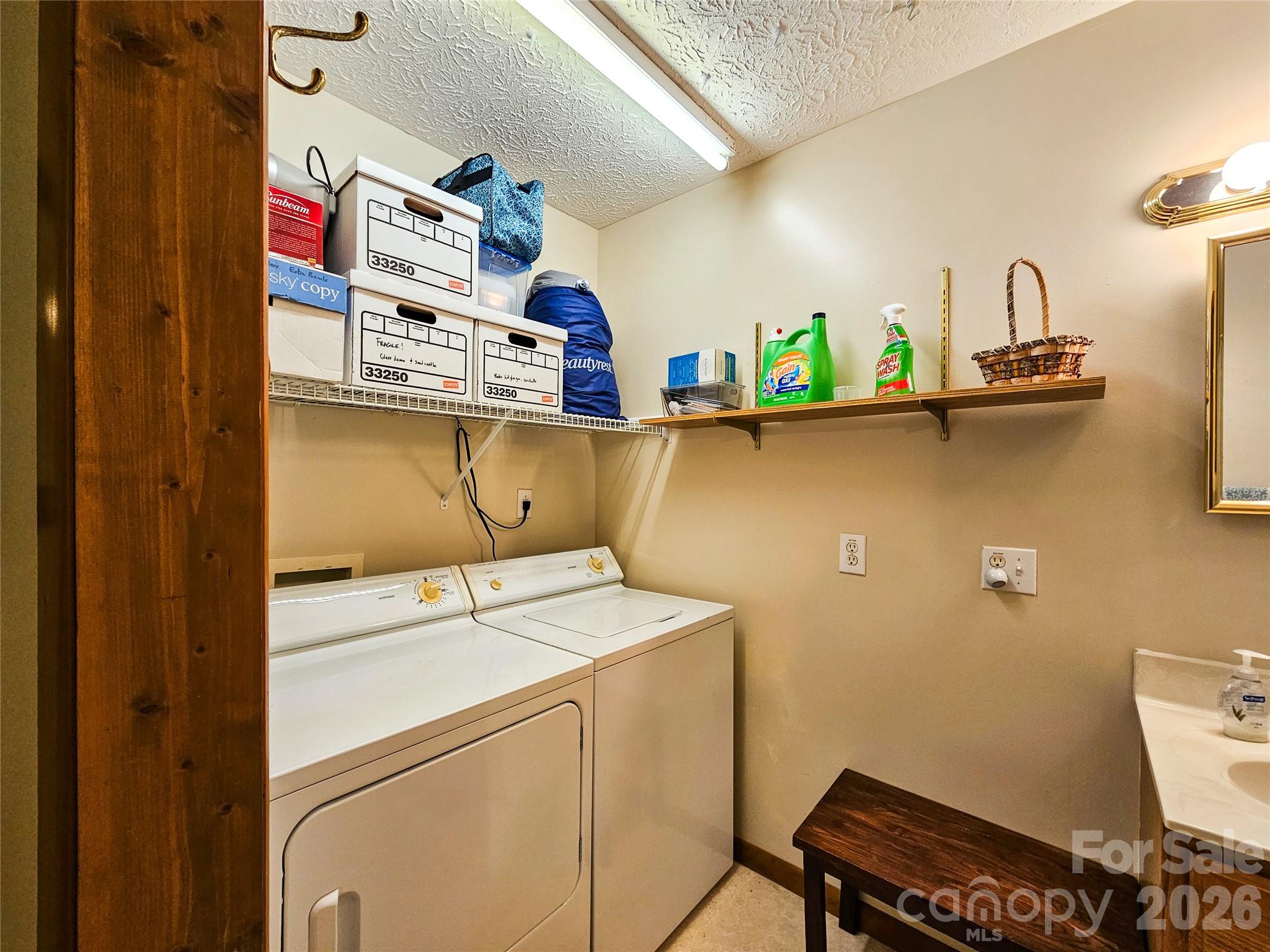 68 Strollers Lane — Waynesville
