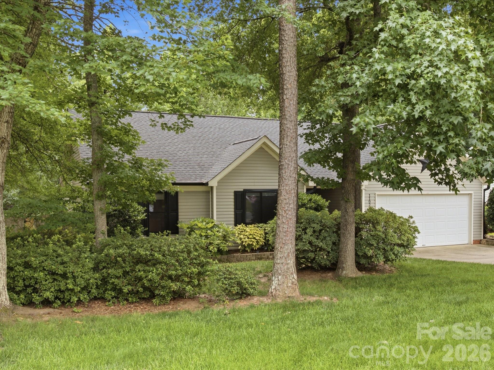 1102 Slate Ridge Road — Matthews