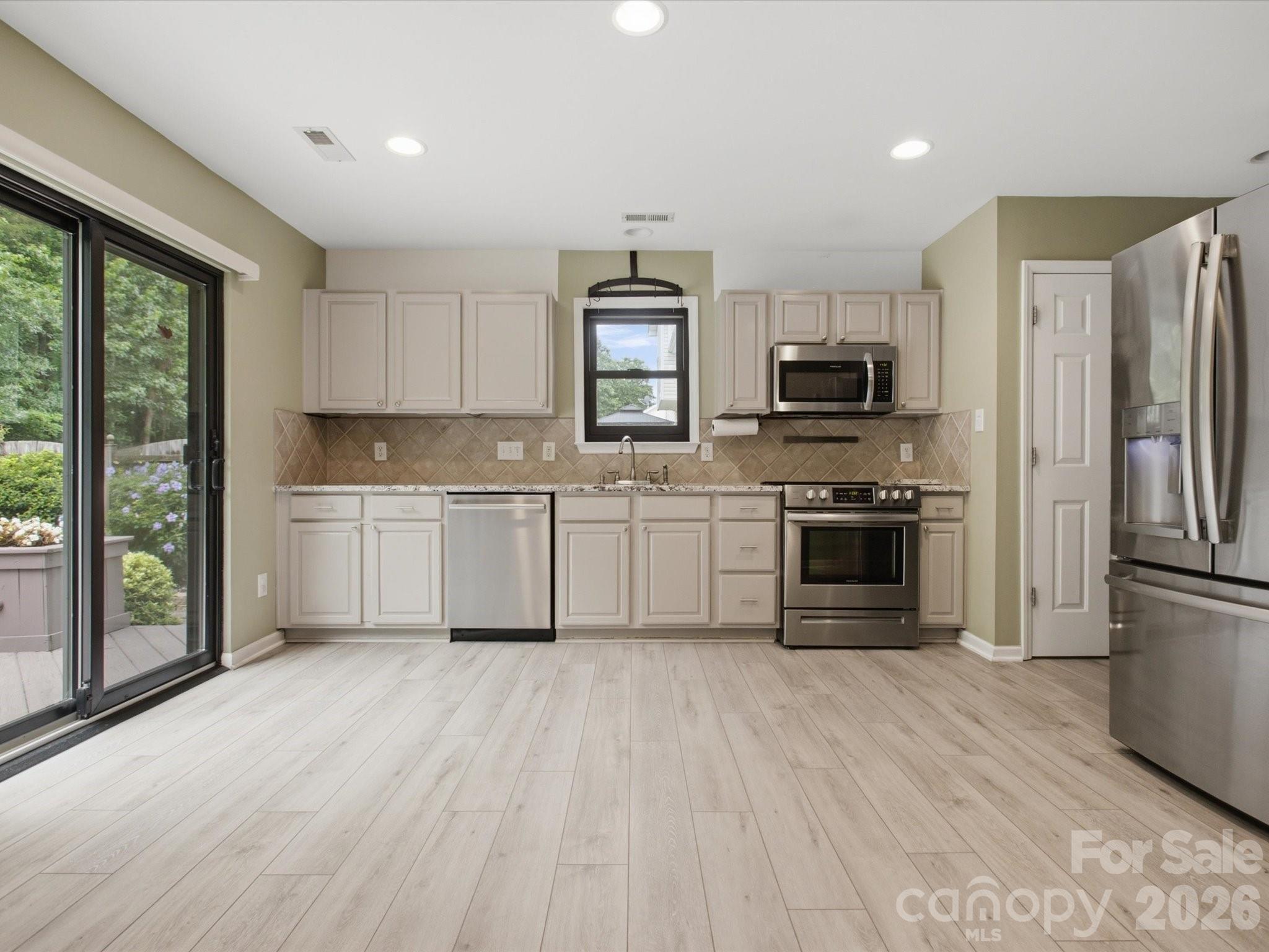 1102 Slate Ridge Road — Matthews