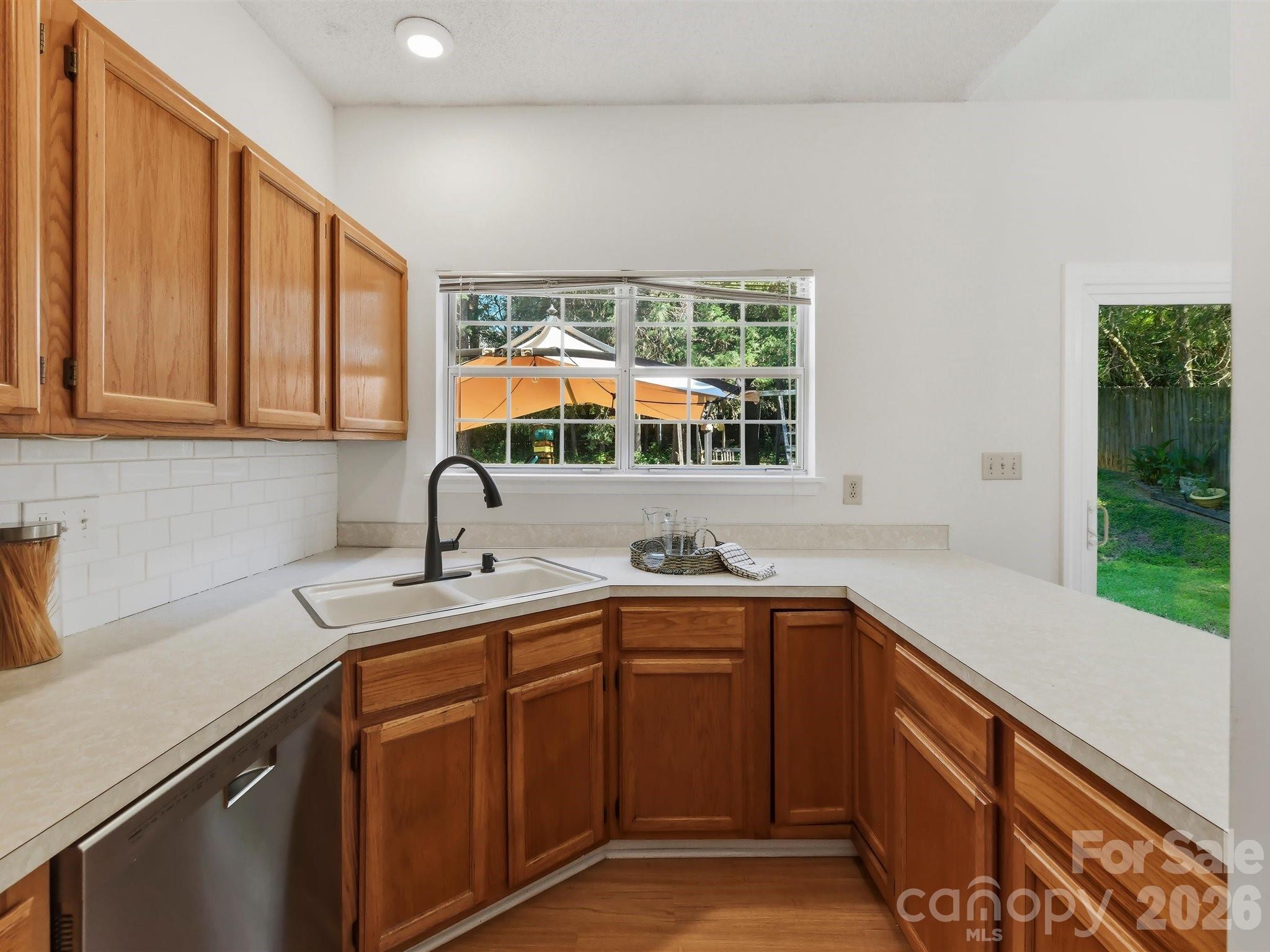 13421 Baker Mills Road — Pineville