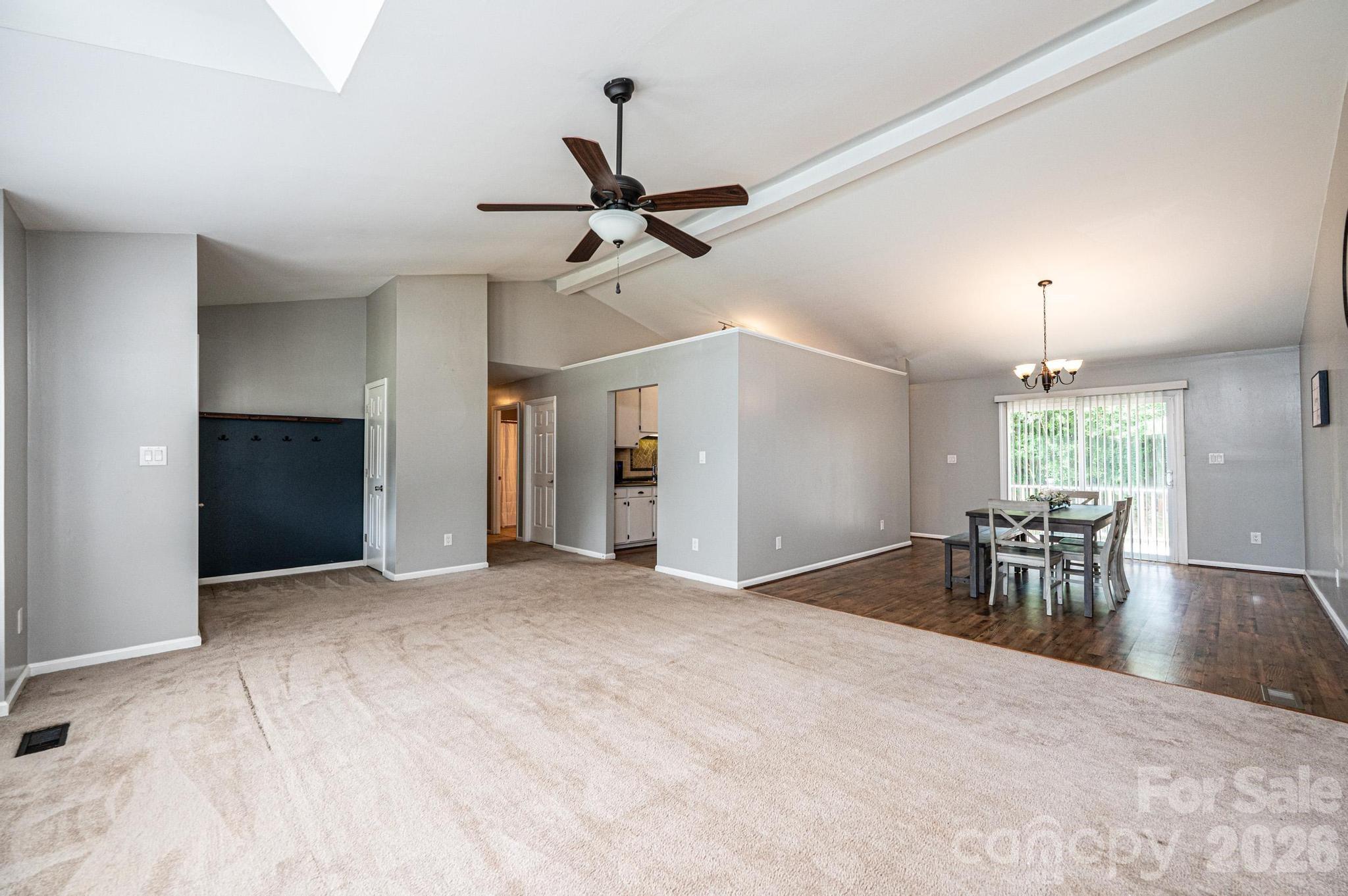 4158 Arrowhead Drive NE — Hickory