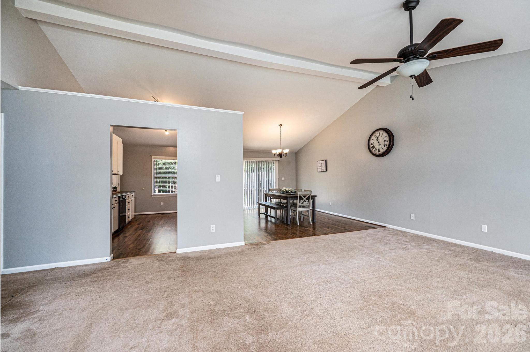 4158 Arrowhead Drive NE — Hickory