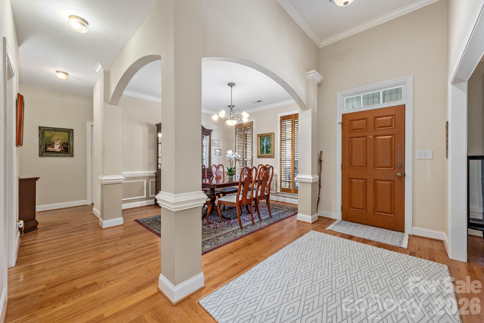7032 Kidwelly Lane — Matthews