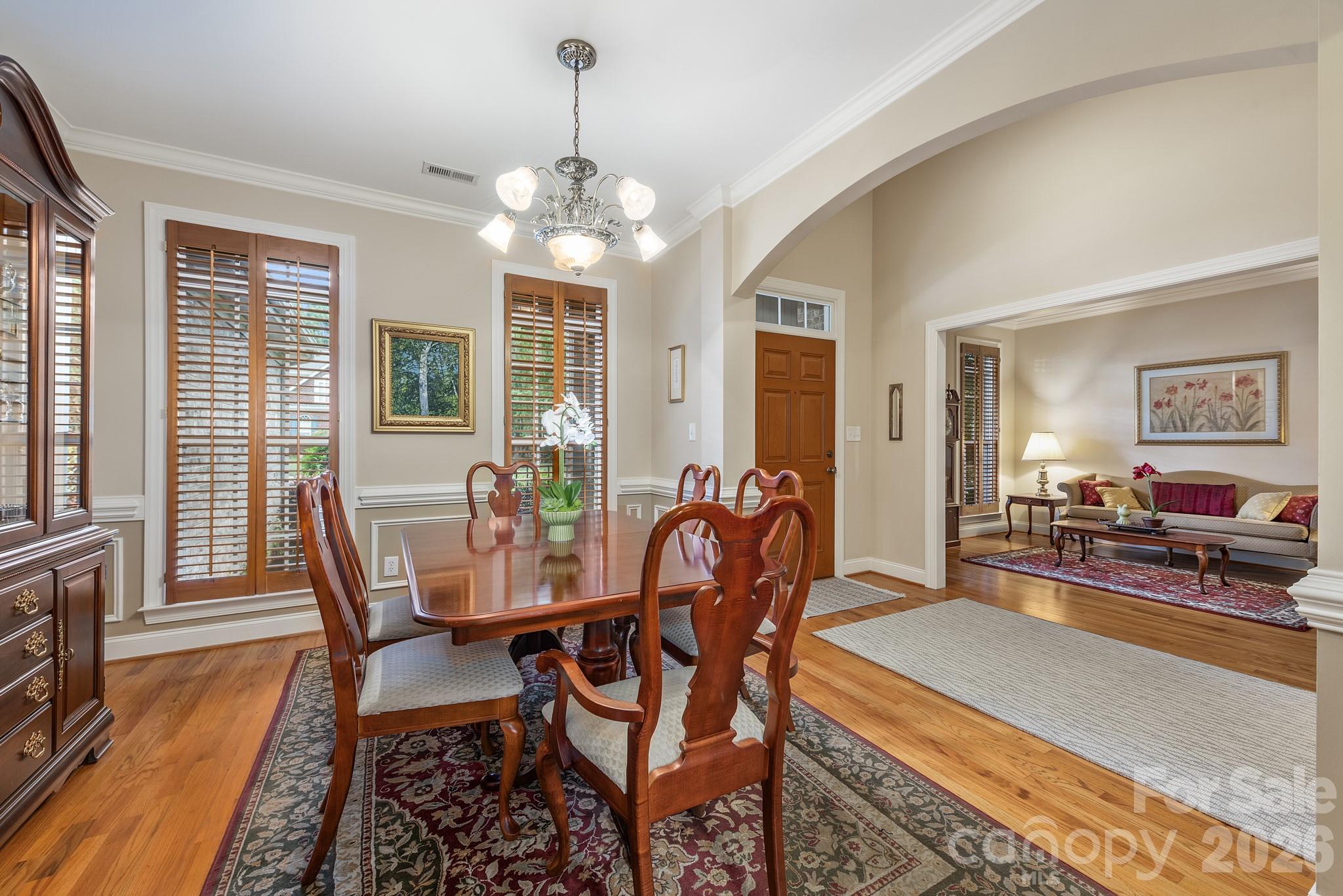 7032 Kidwelly Lane — Matthews