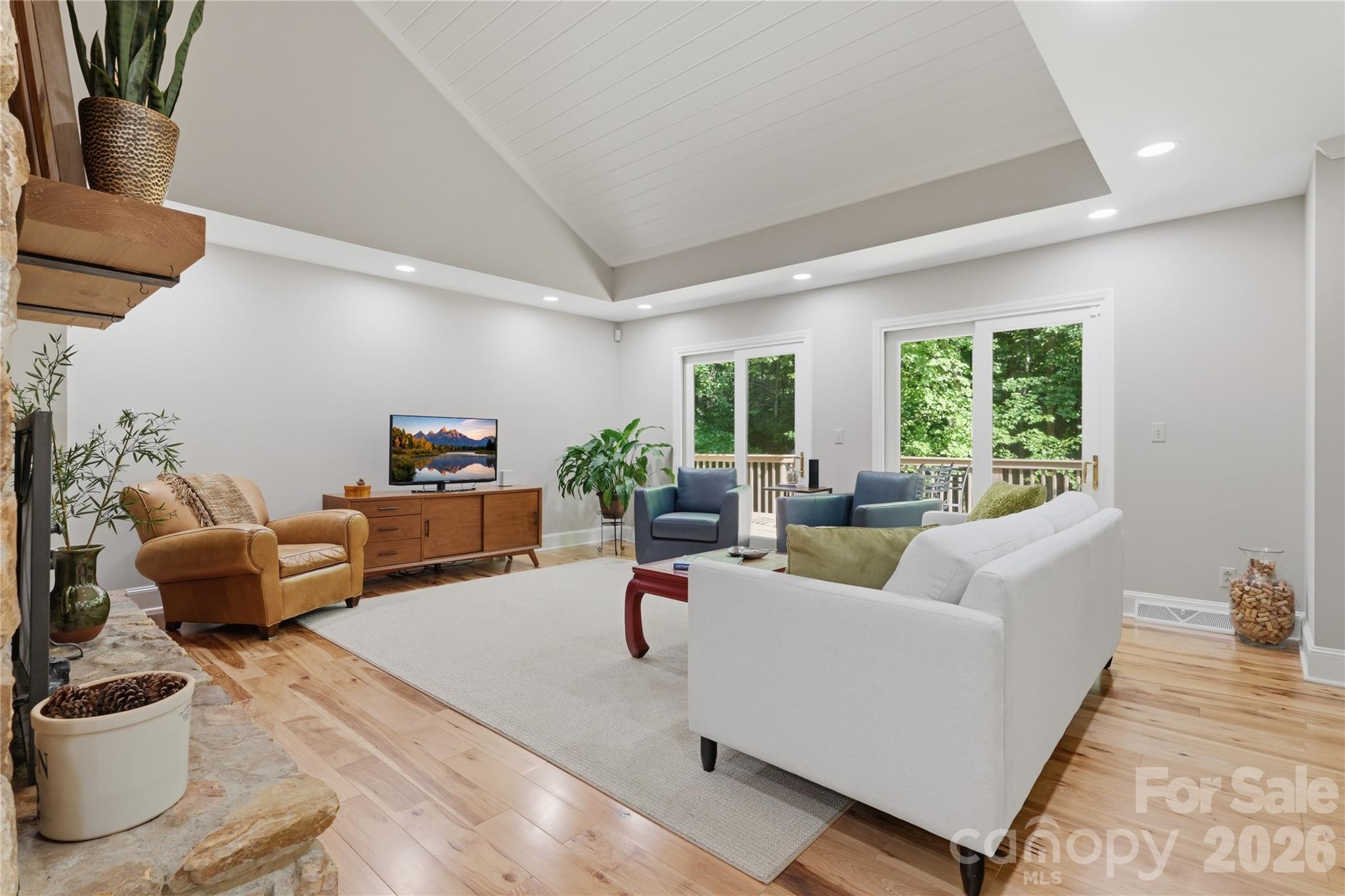 2402 Beaucatcher Lane — Charlotte