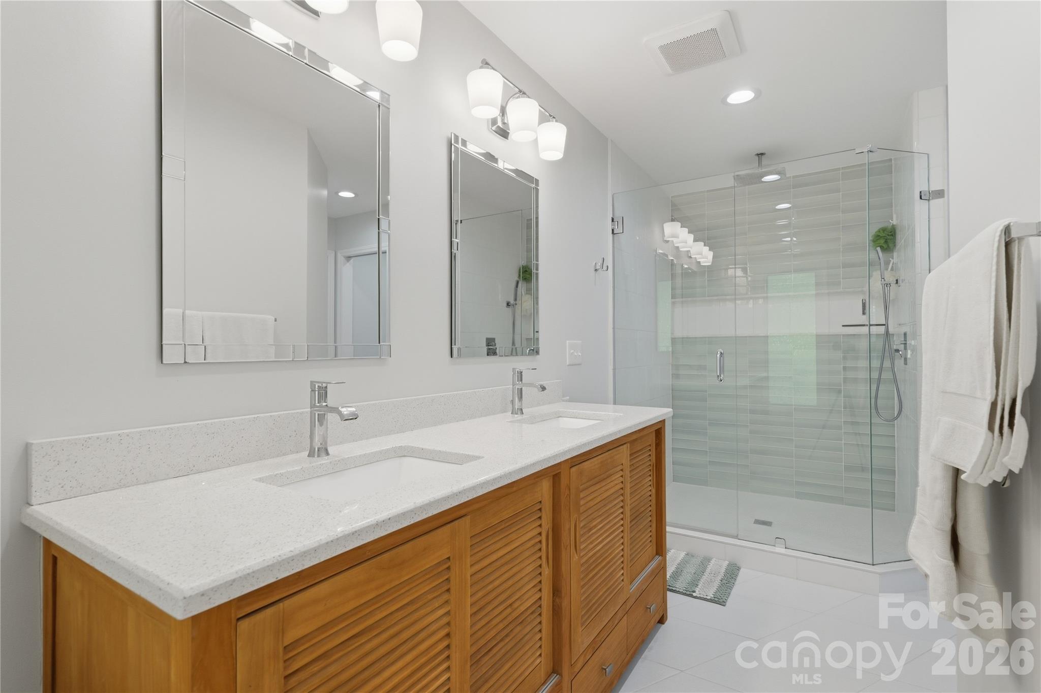 2402 Beaucatcher Lane — Charlotte