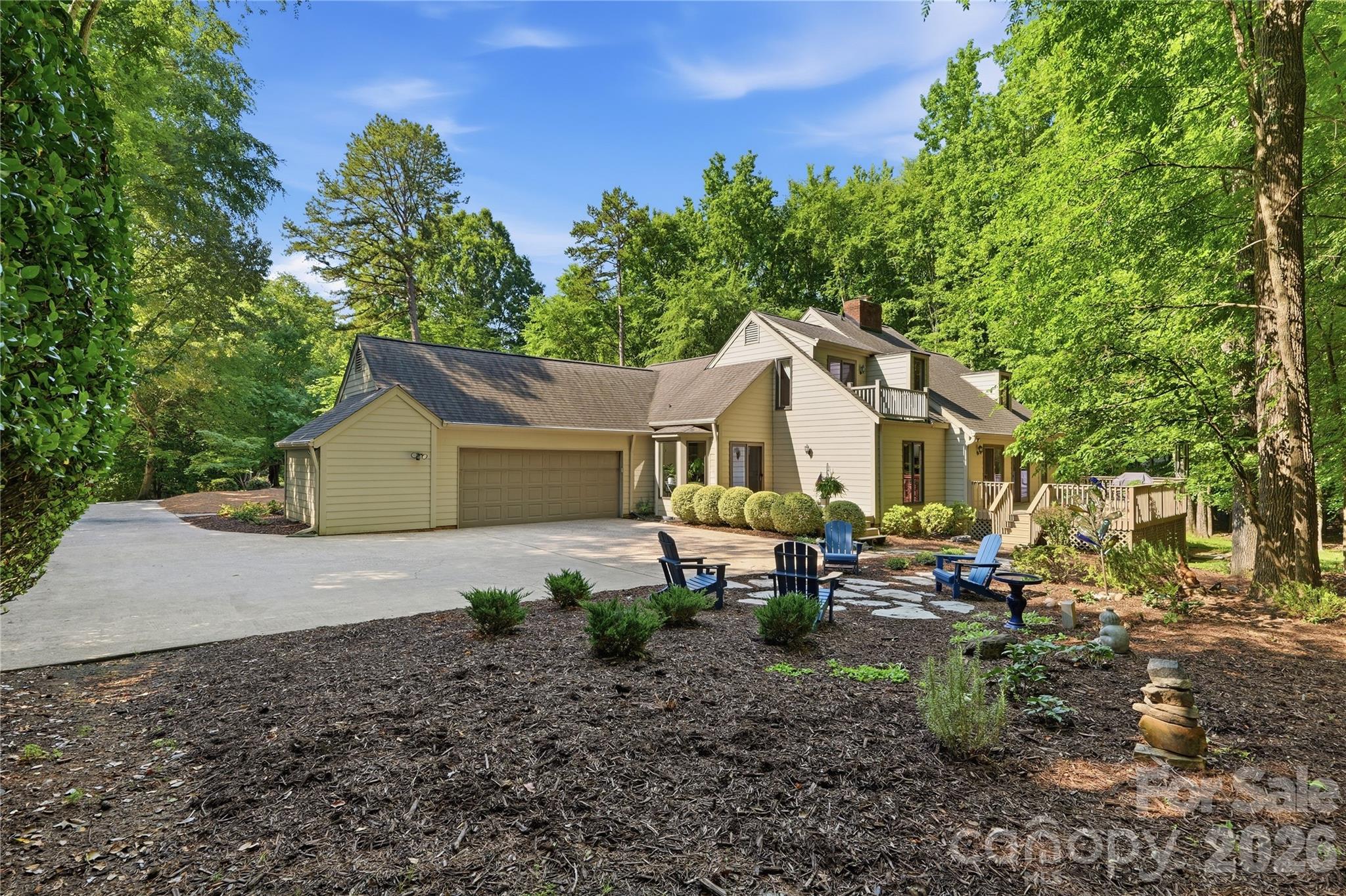 2402 Beaucatcher Lane — Charlotte