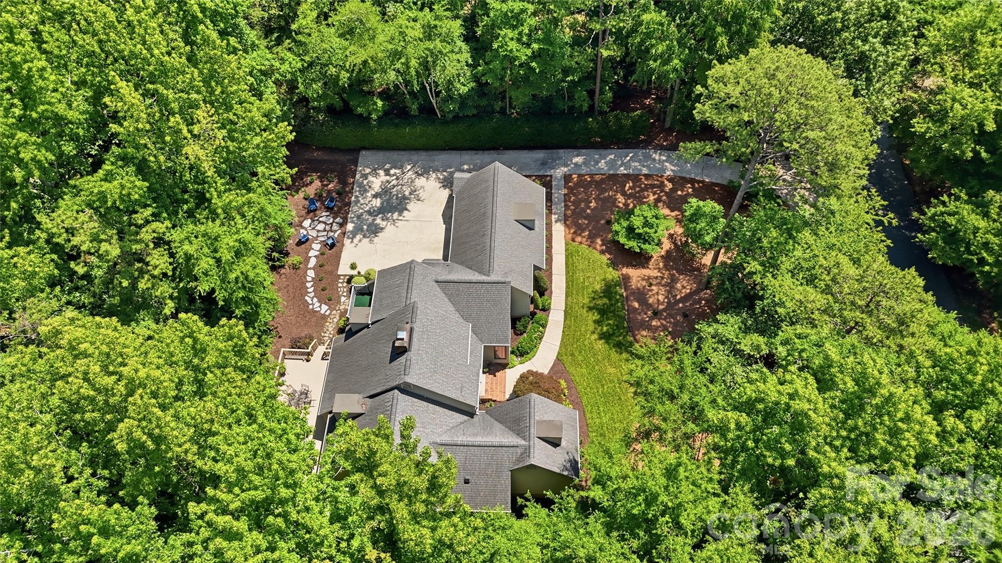 2402 Beaucatcher Lane — Charlotte