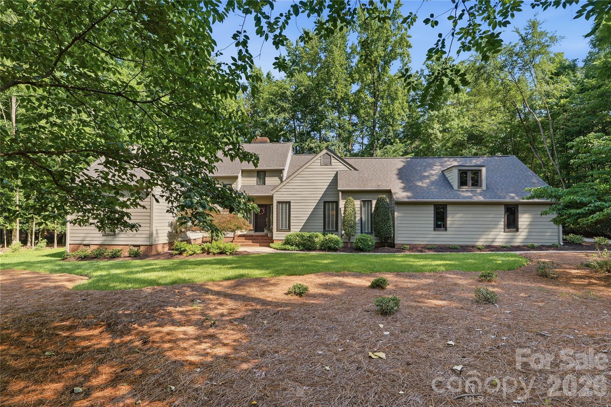 2402 Beaucatcher Lane — Charlotte
