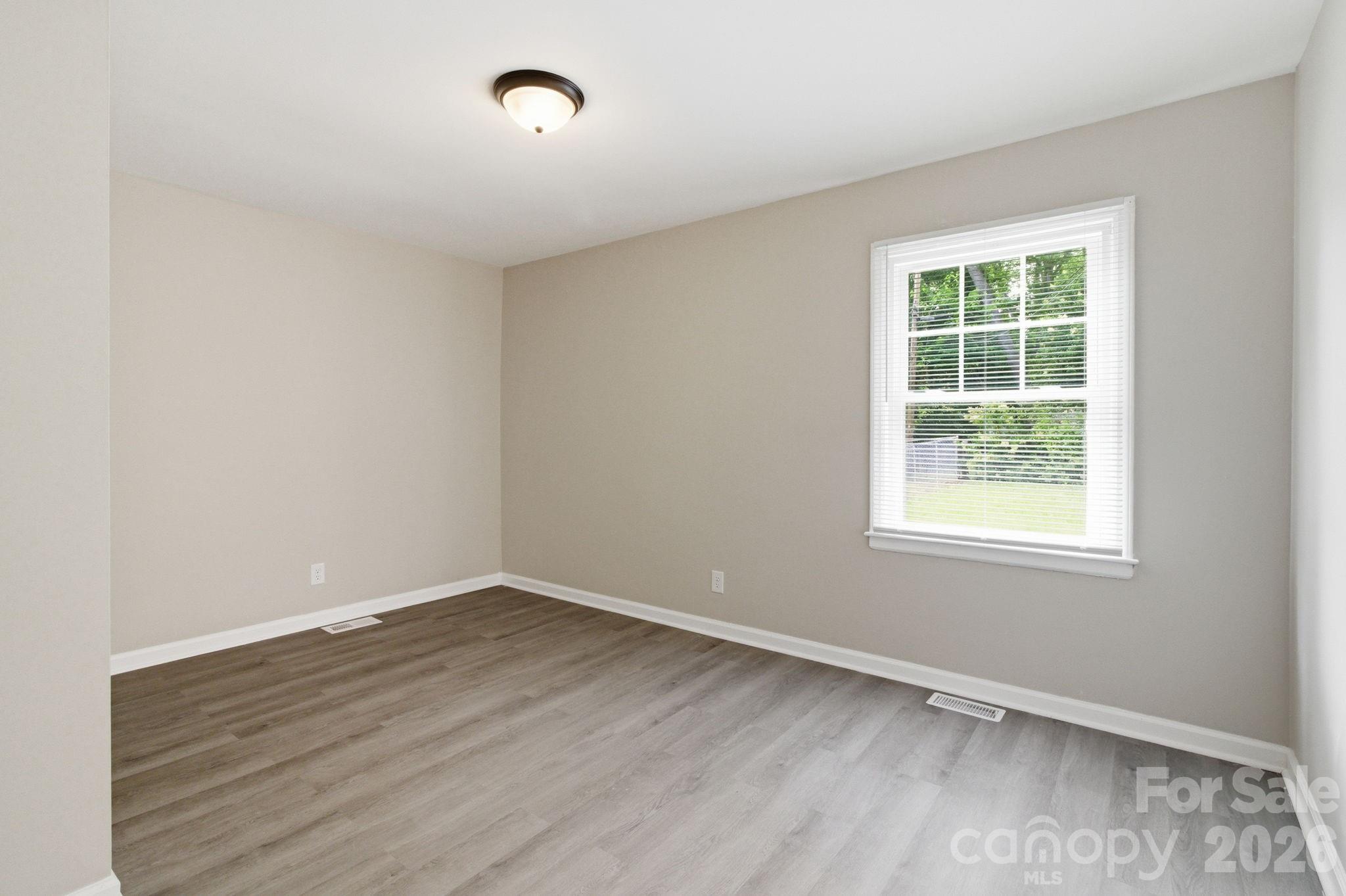 2732 Thornton Road — Charlotte