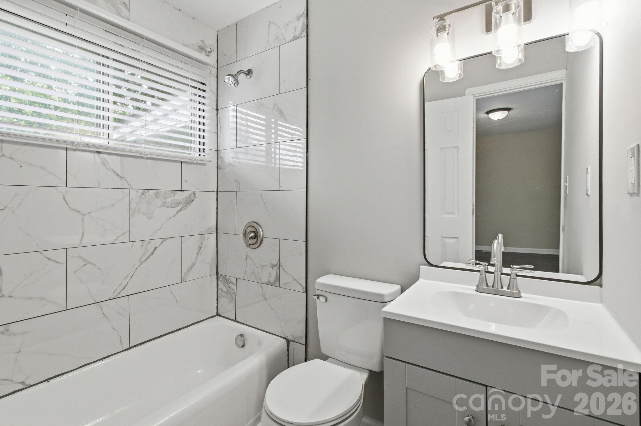 2732 Thornton Road — Charlotte