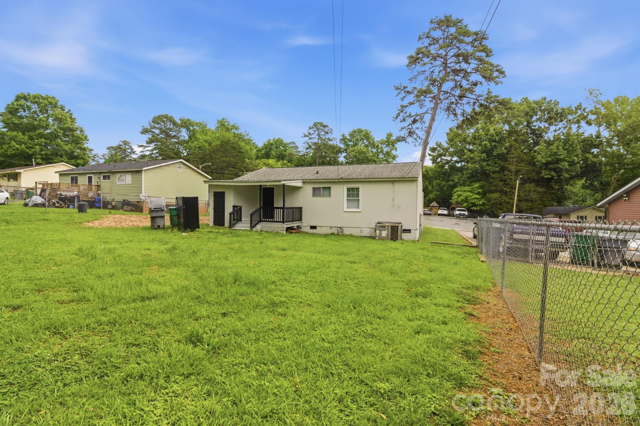 2732 Thornton Road — Charlotte