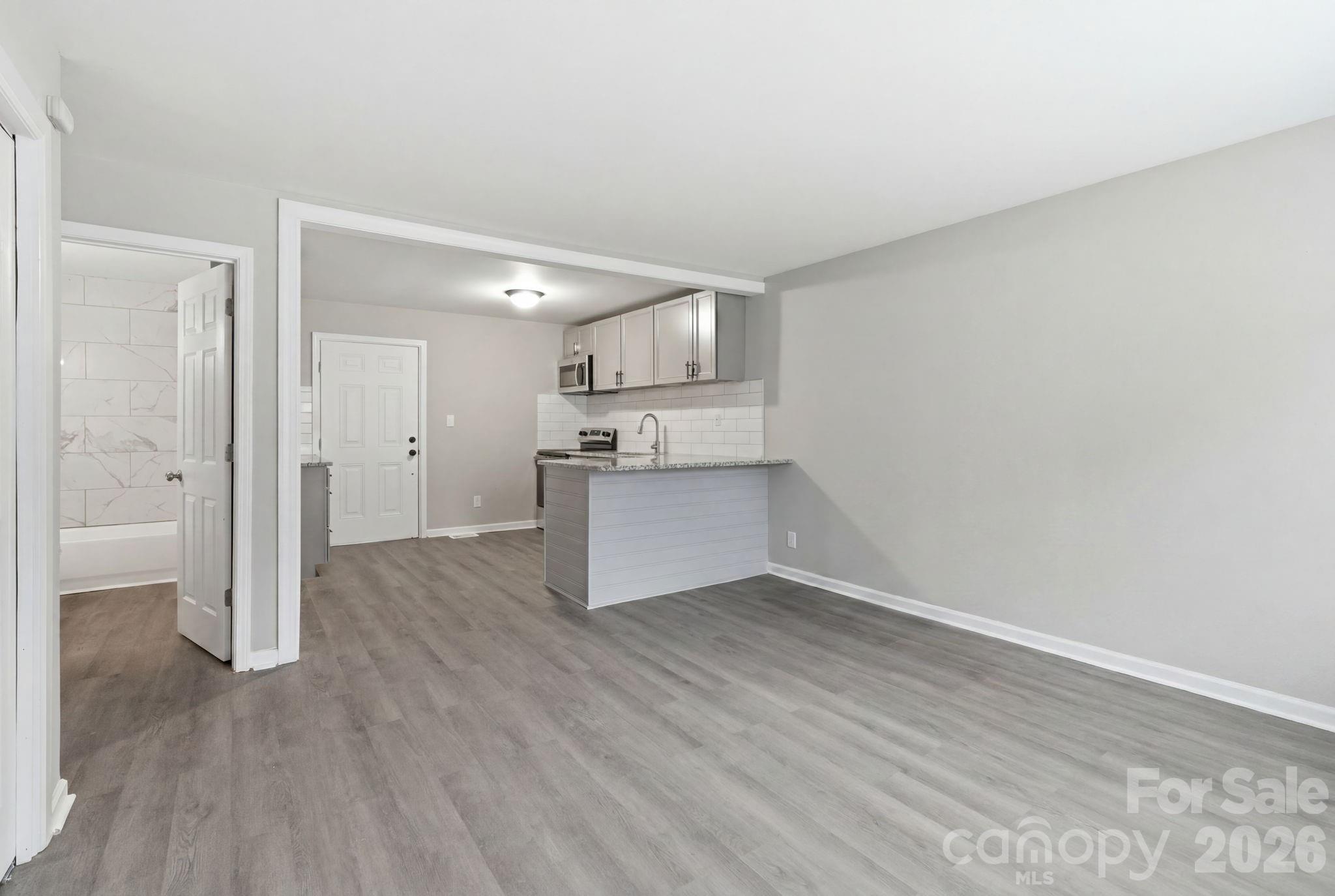 2732 Thornton Road — Charlotte
