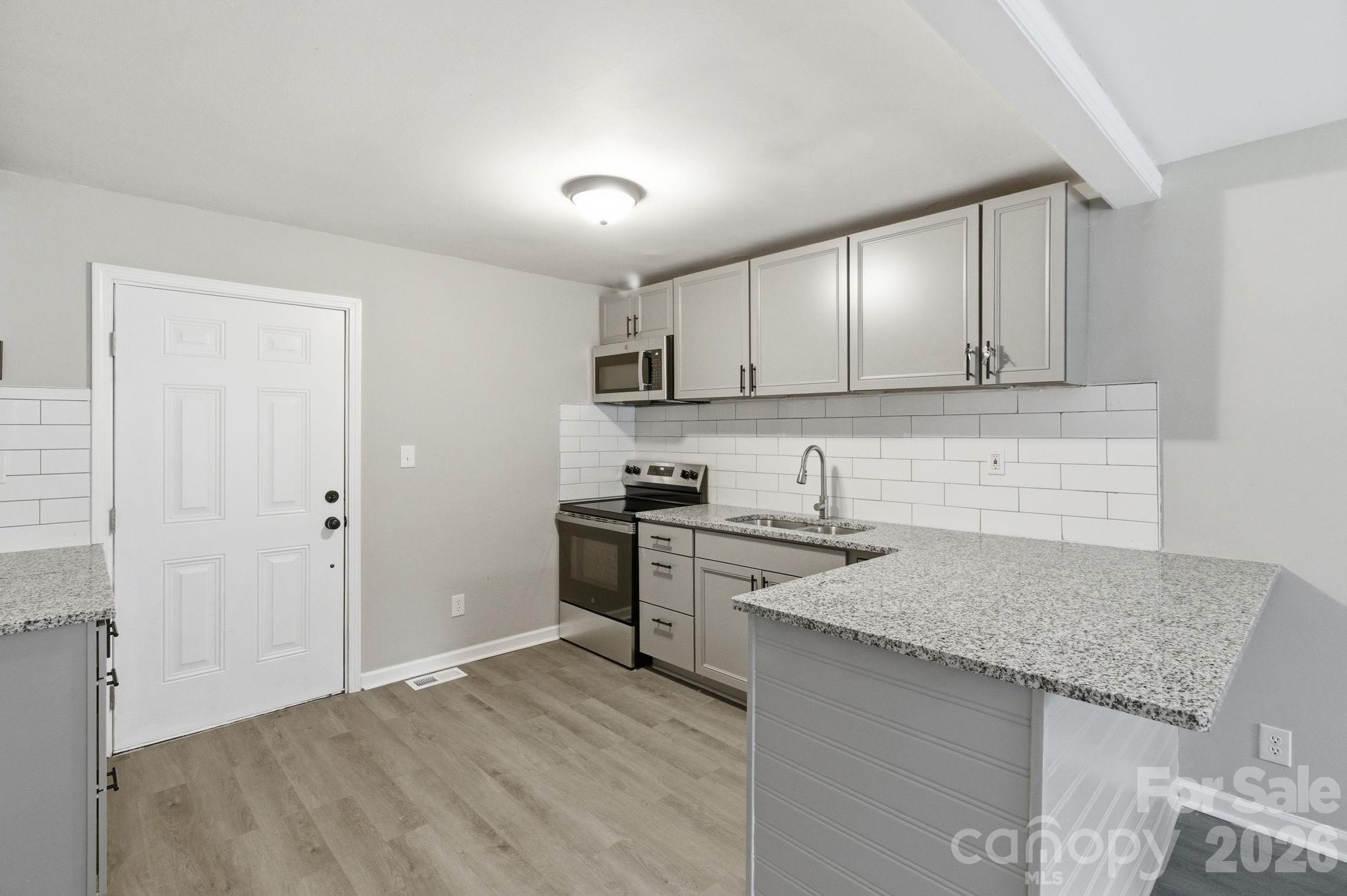 2732 Thornton Road — Charlotte
