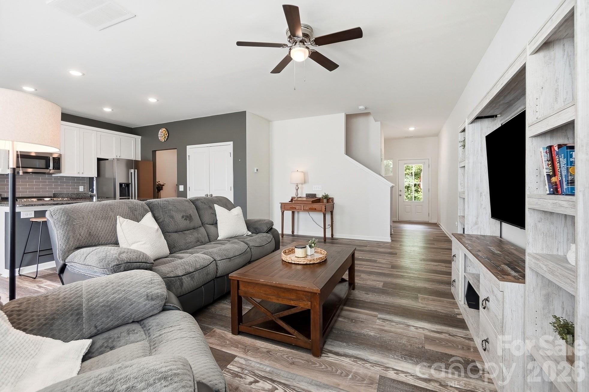 174 E Panther Creek Road — Troutman