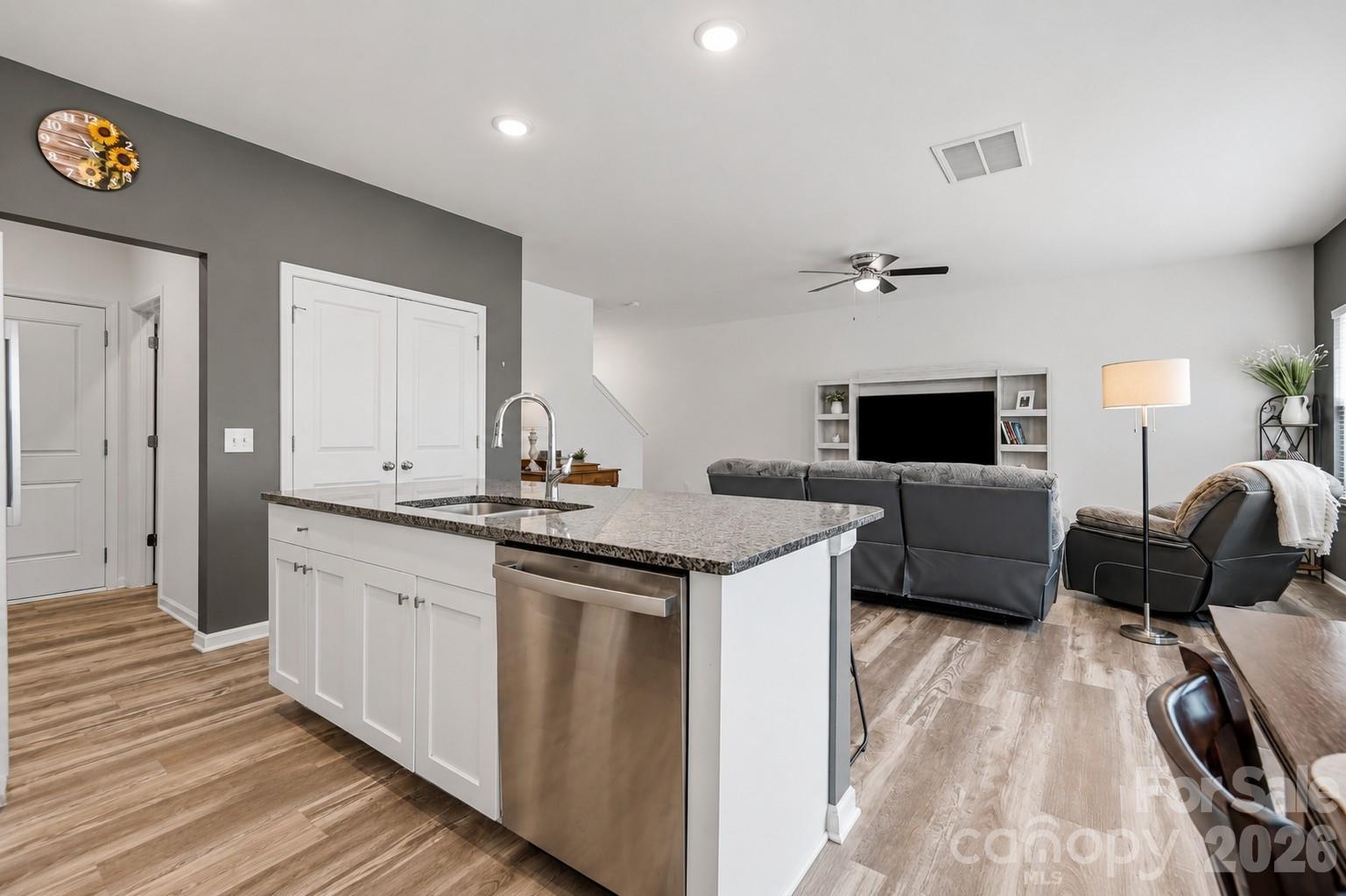 174 E Panther Creek Road — Troutman