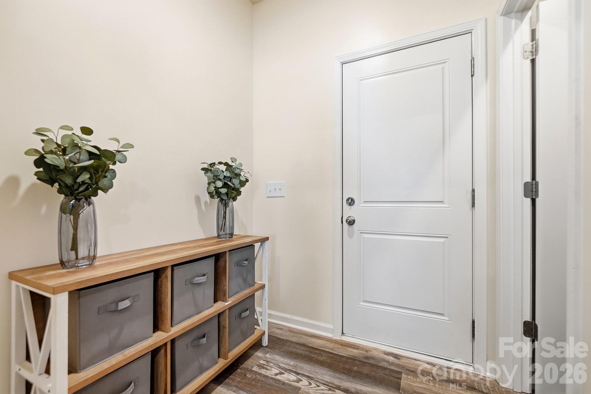 174 E Panther Creek Road — Troutman