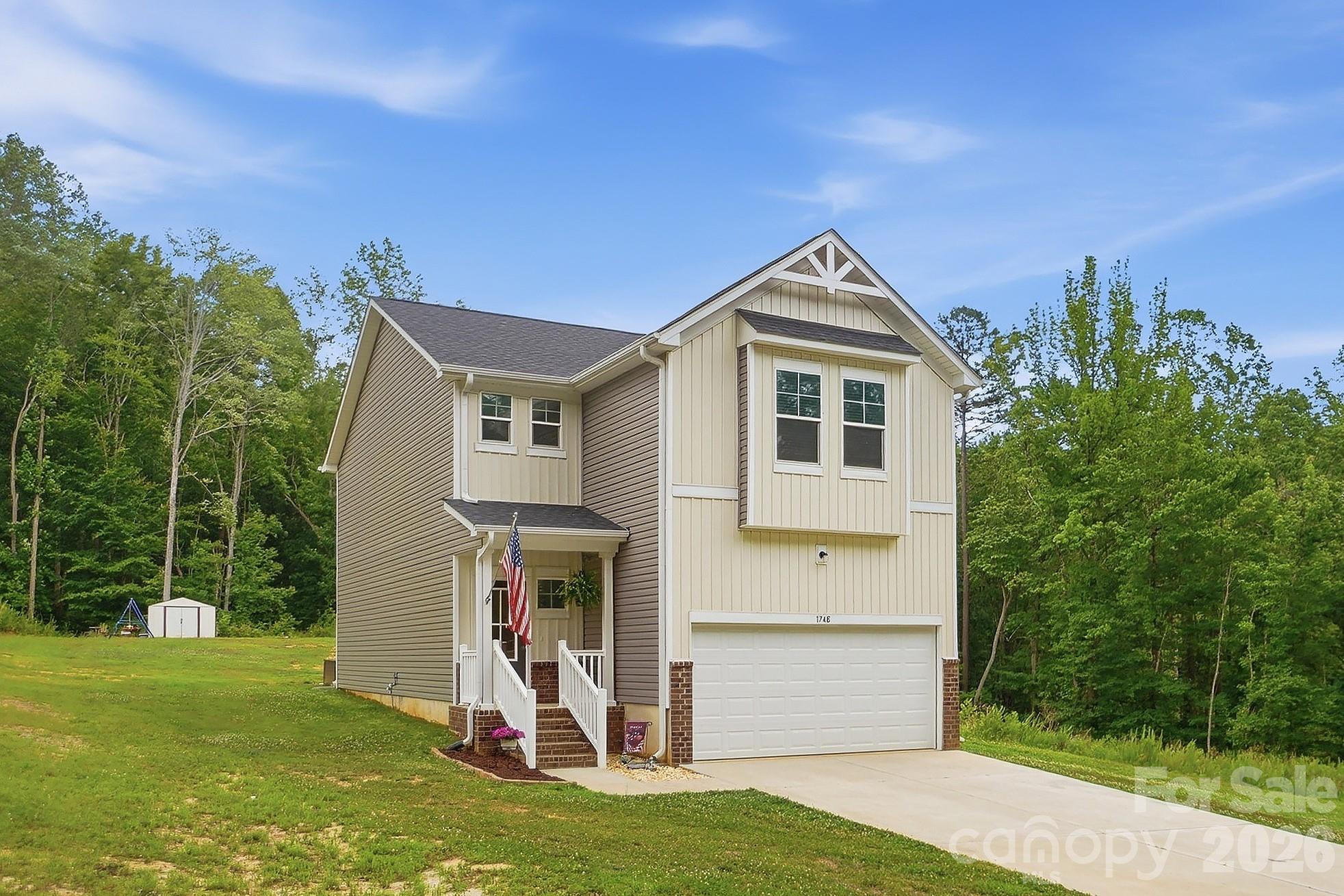 174 E Panther Creek Road — Troutman