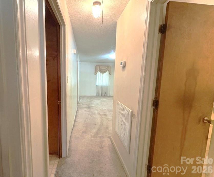 723 Kings Mountain Street — Clover