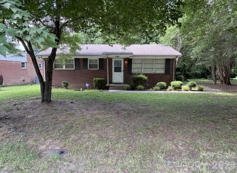 723 Kings Mountain Street — Clover