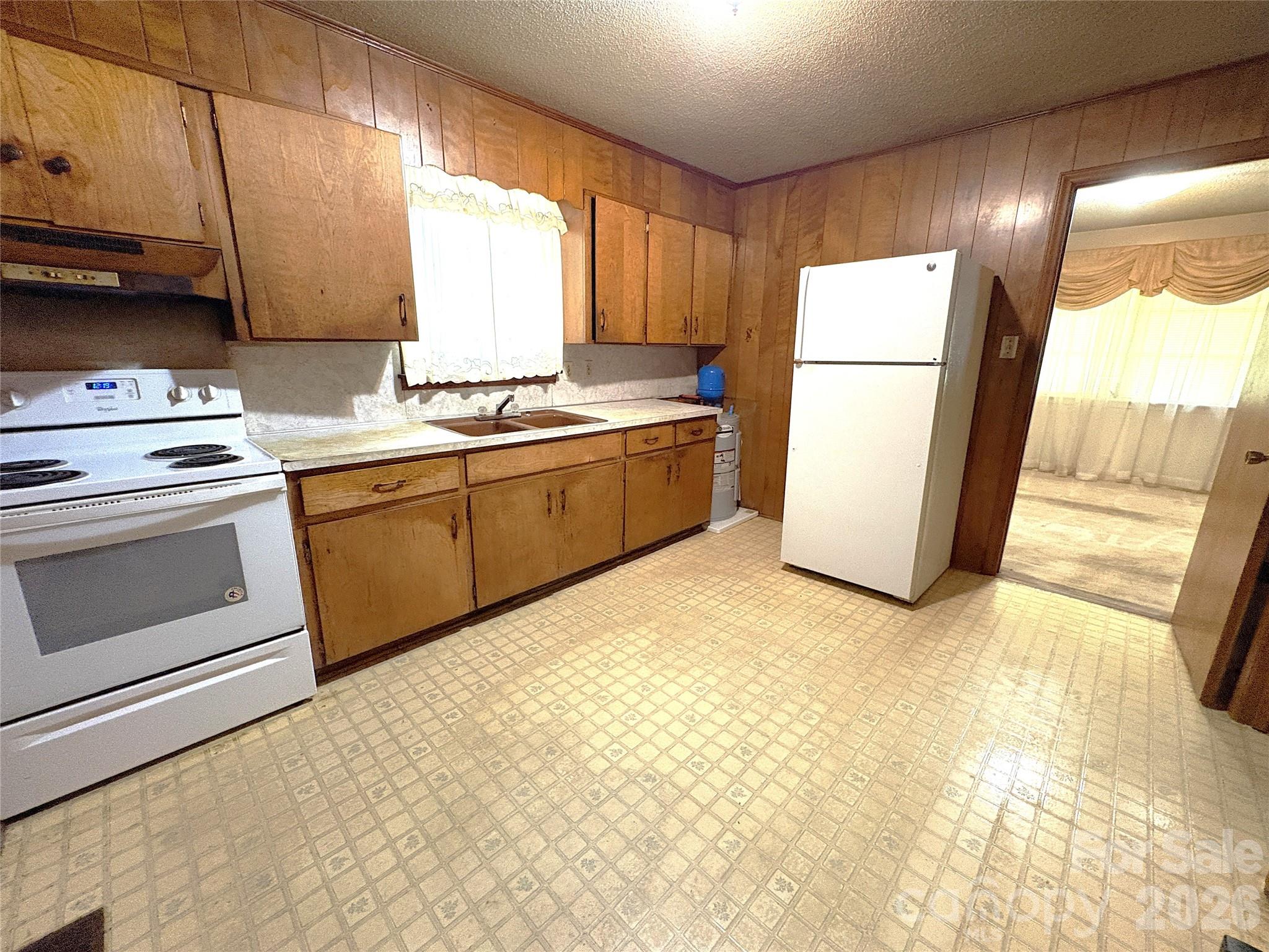 723 Kings Mountain Street — Clover