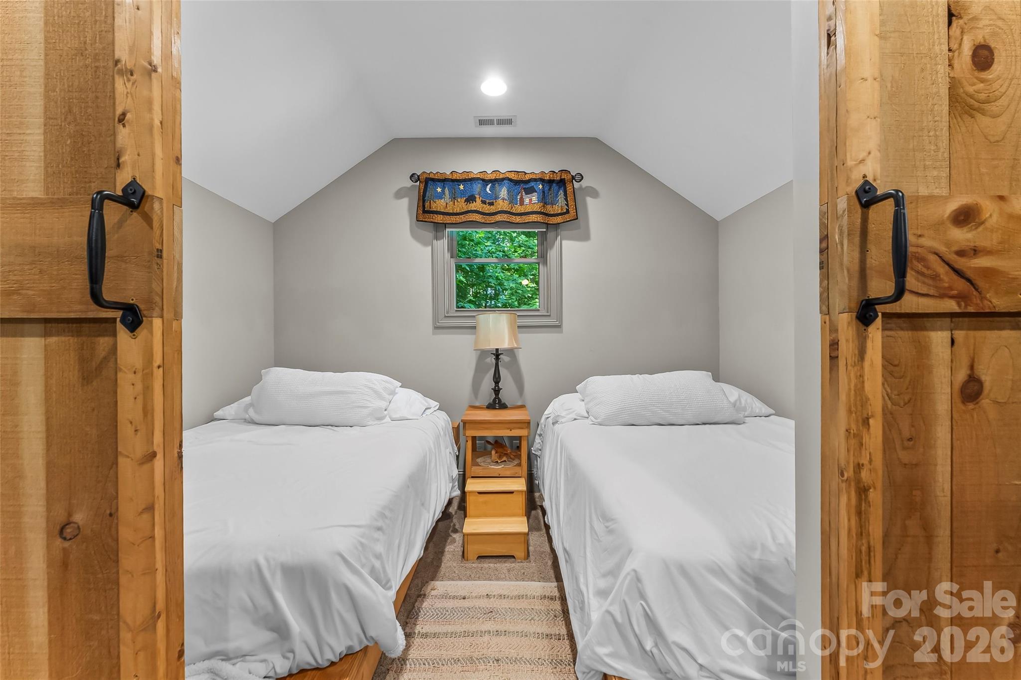 1313 High Trail Drive — Nebo