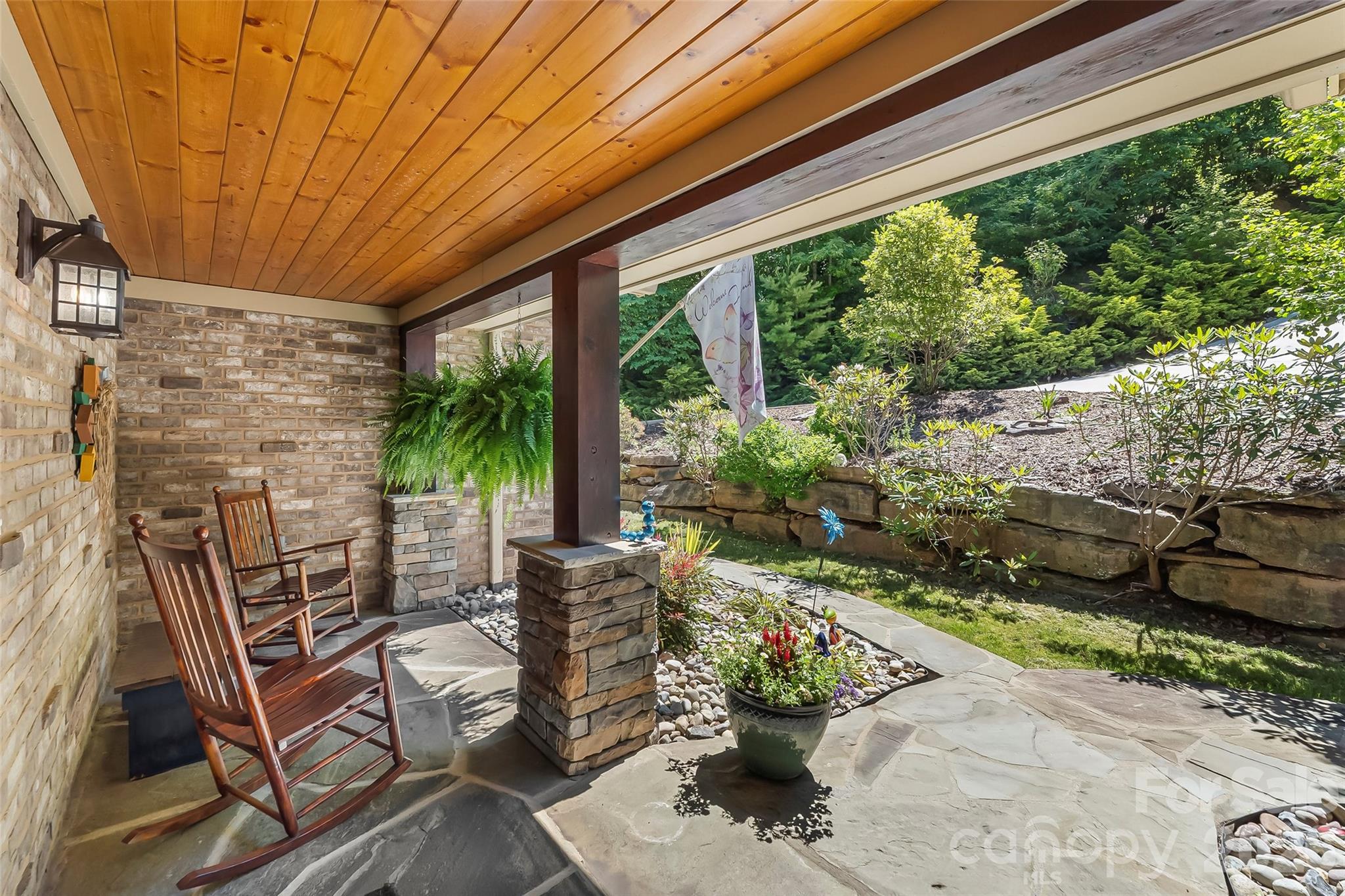 1313 High Trail Drive — Nebo