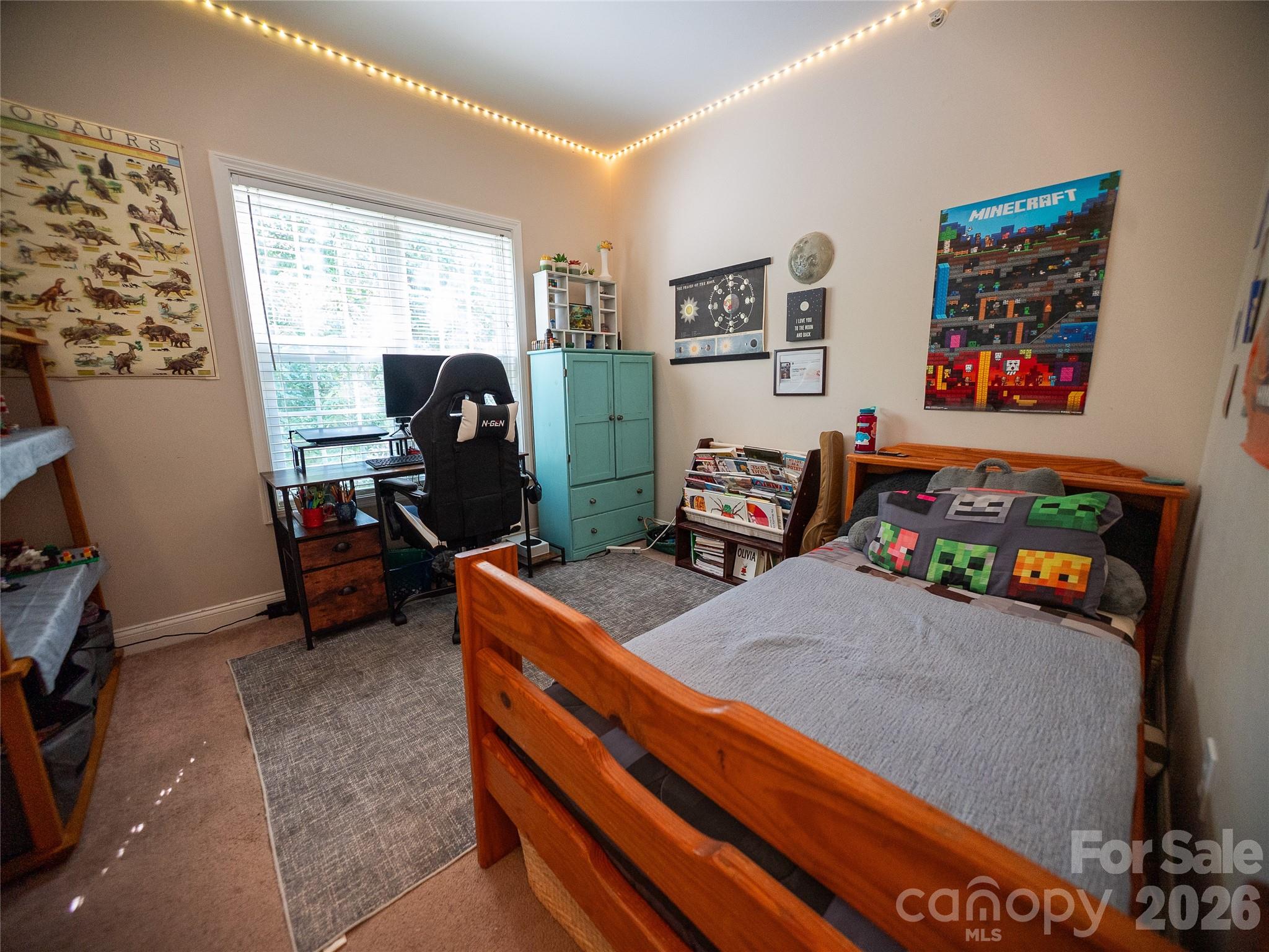 1392 21st Avenue NE — Hickory