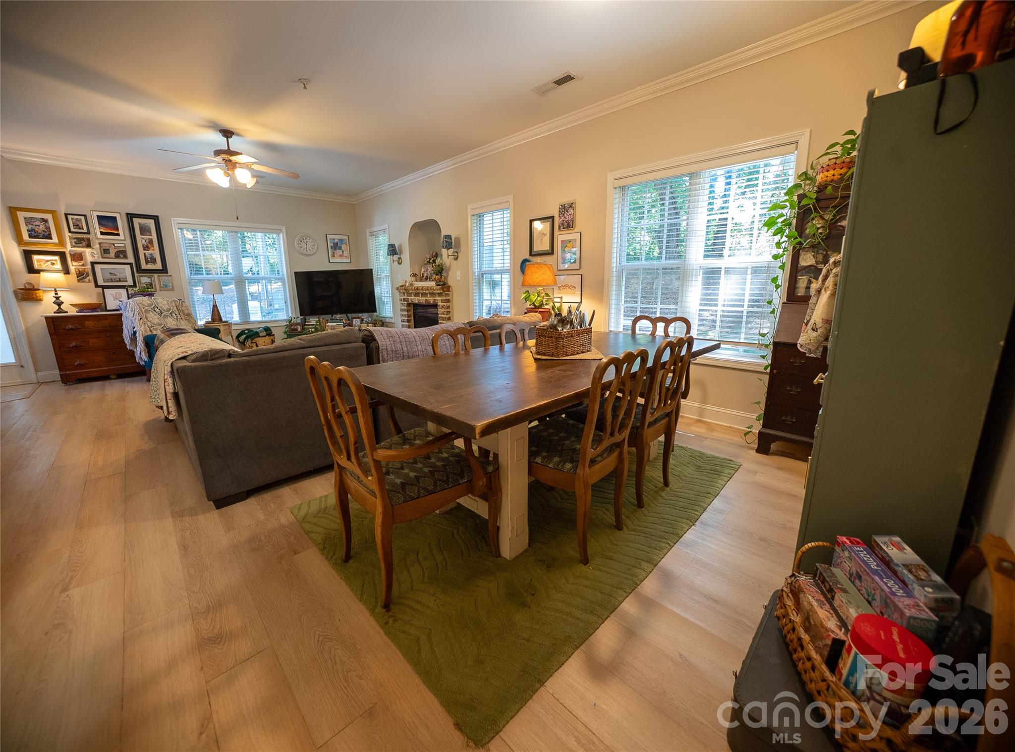 1392 21st Avenue NE — Hickory