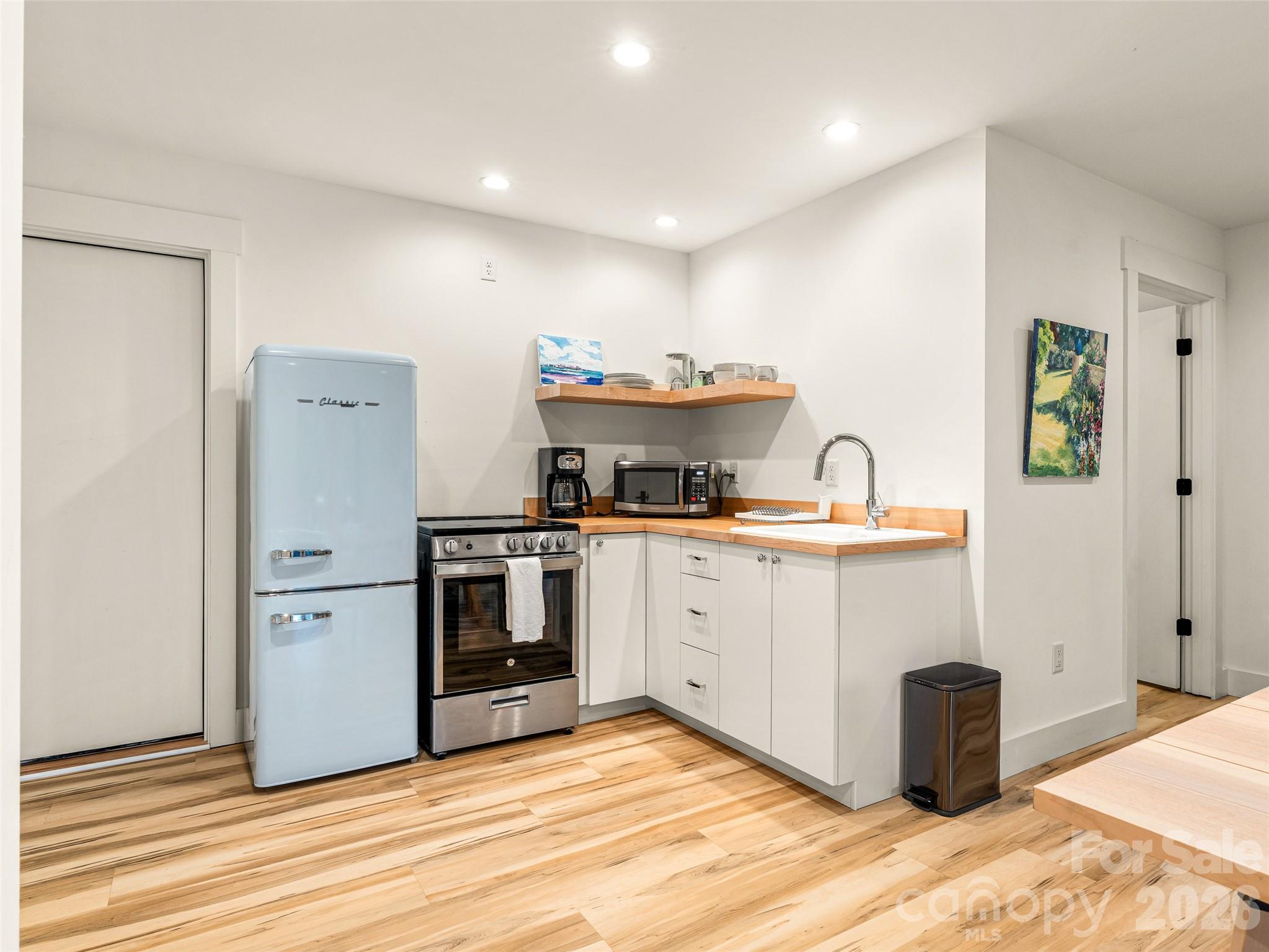 60 Mardell Circle — Asheville