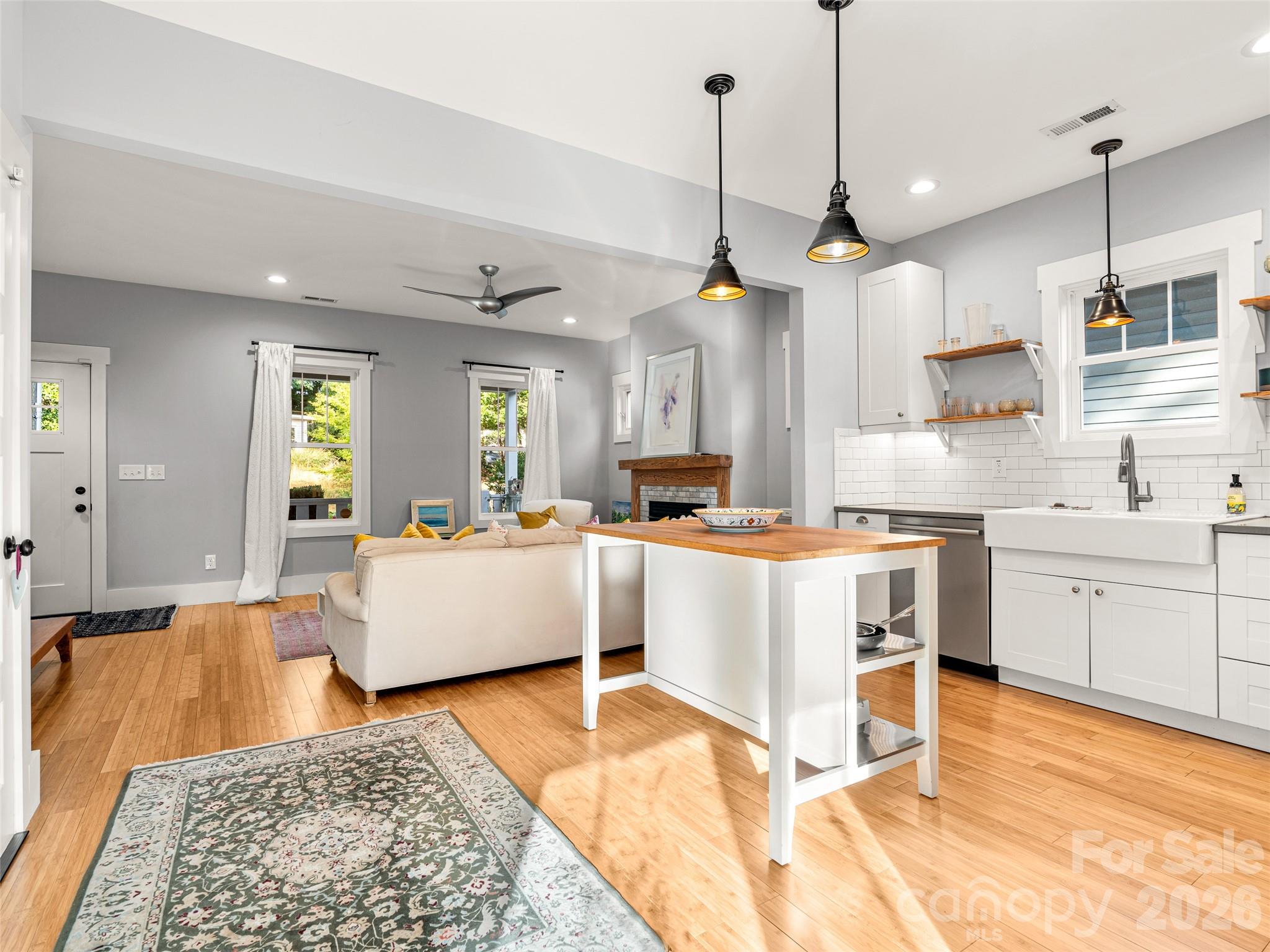 60 Mardell Circle — Asheville