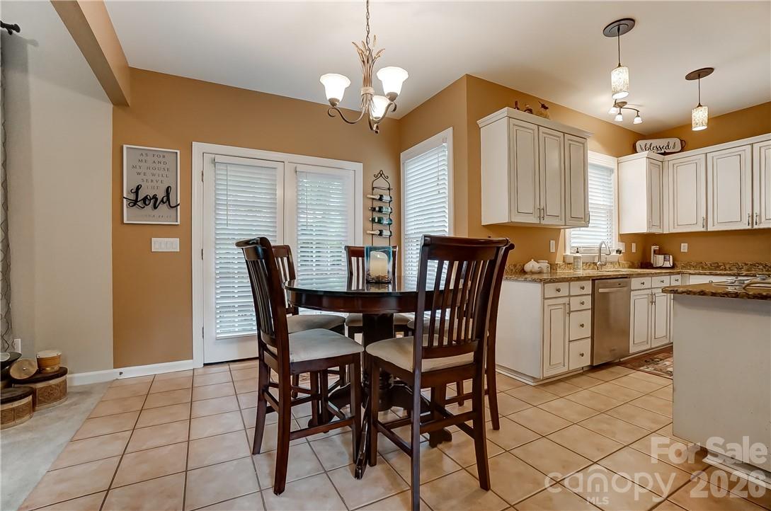 8920 Park Grove Street — Huntersville