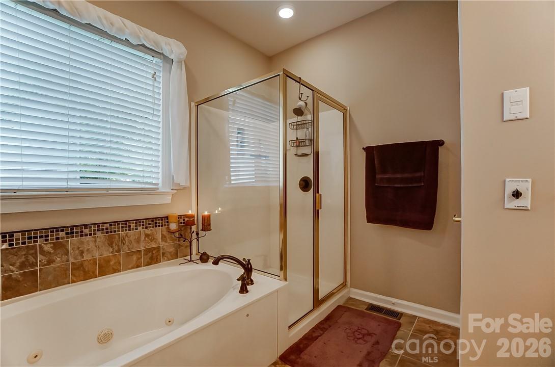 8920 Park Grove Street — Huntersville