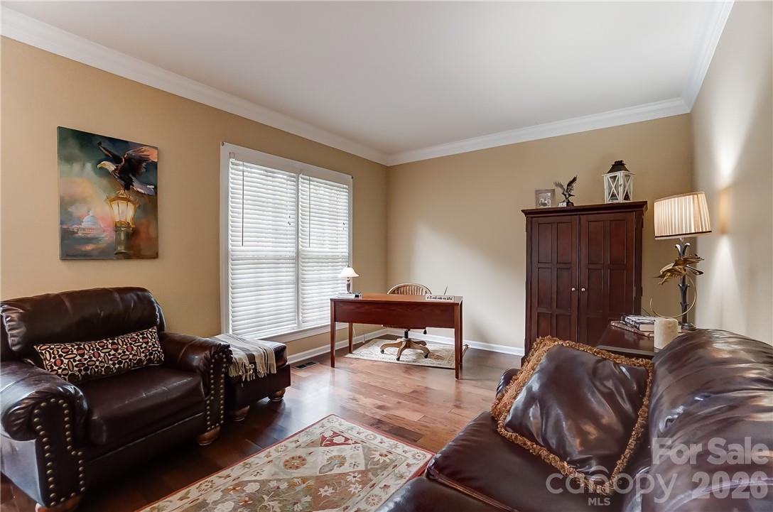 8920 Park Grove Street — Huntersville