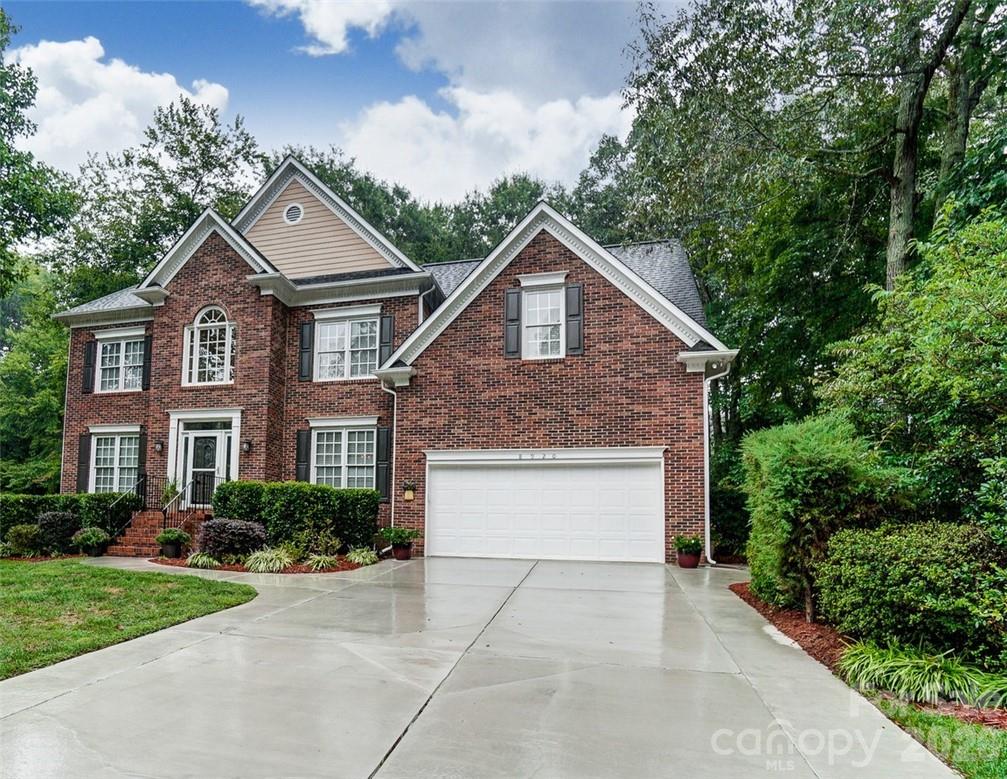 8920 Park Grove Street — Huntersville