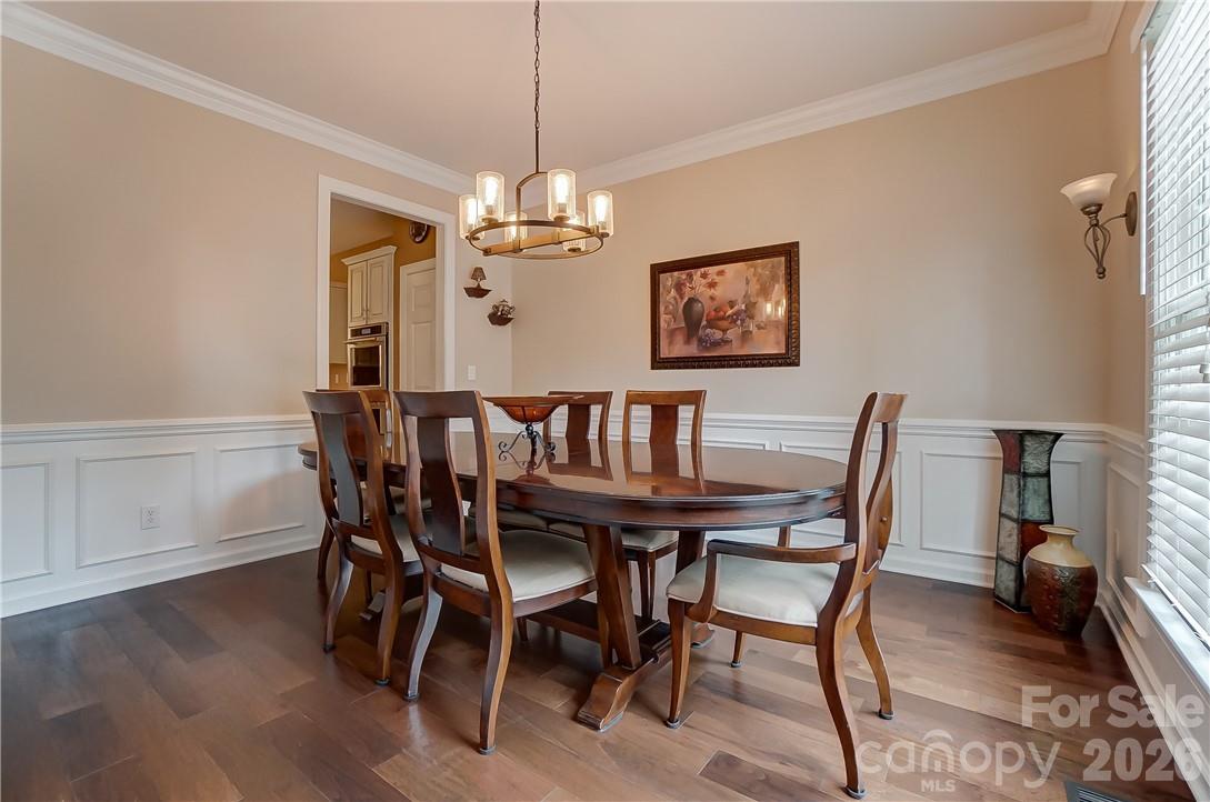 8920 Park Grove Street — Huntersville