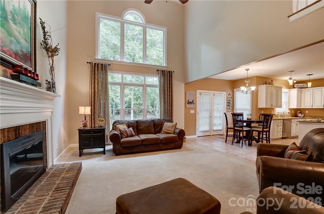 8920 Park Grove Street — Huntersville