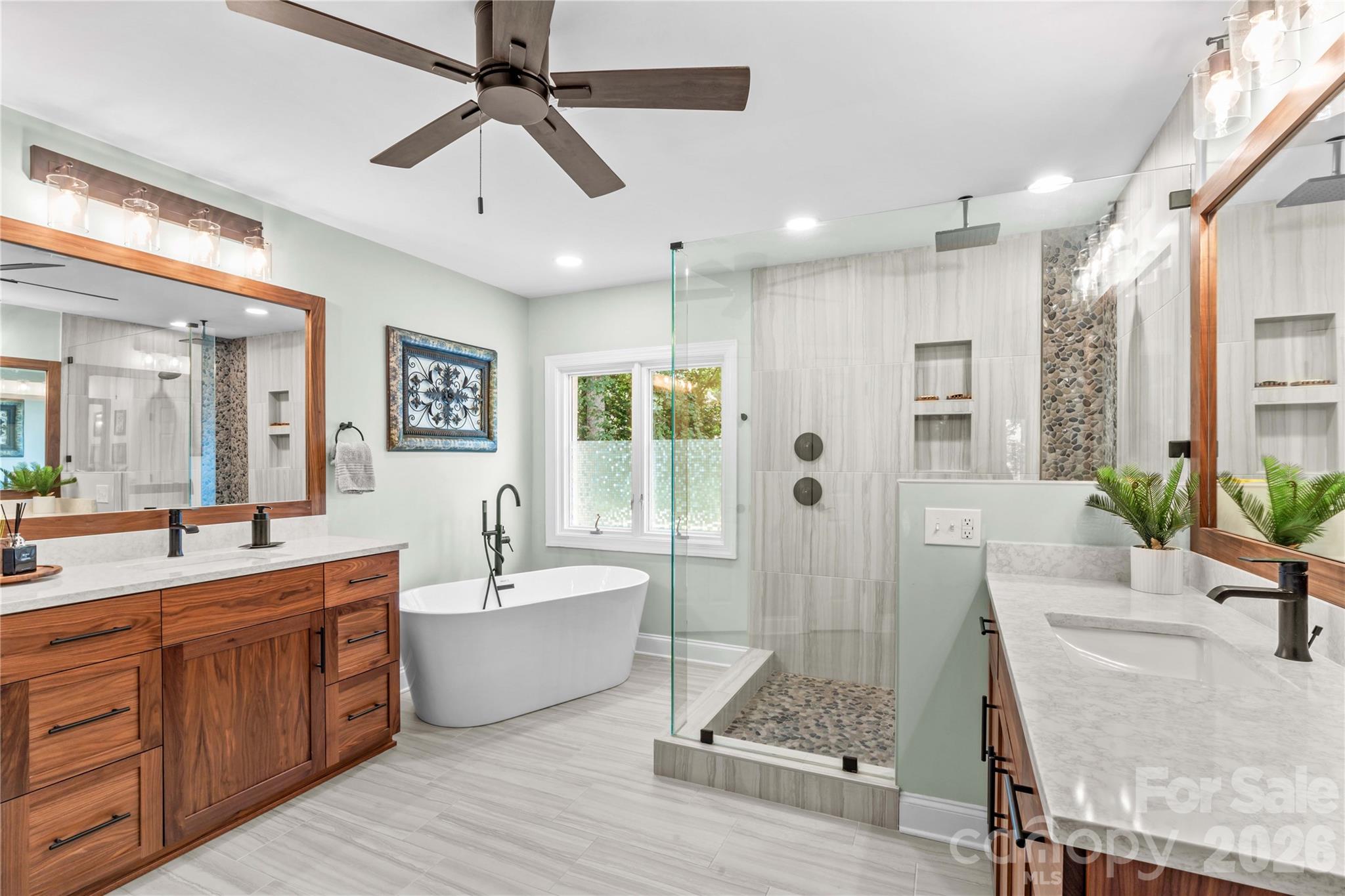 155 Lynn Cove Lane — Mooresville