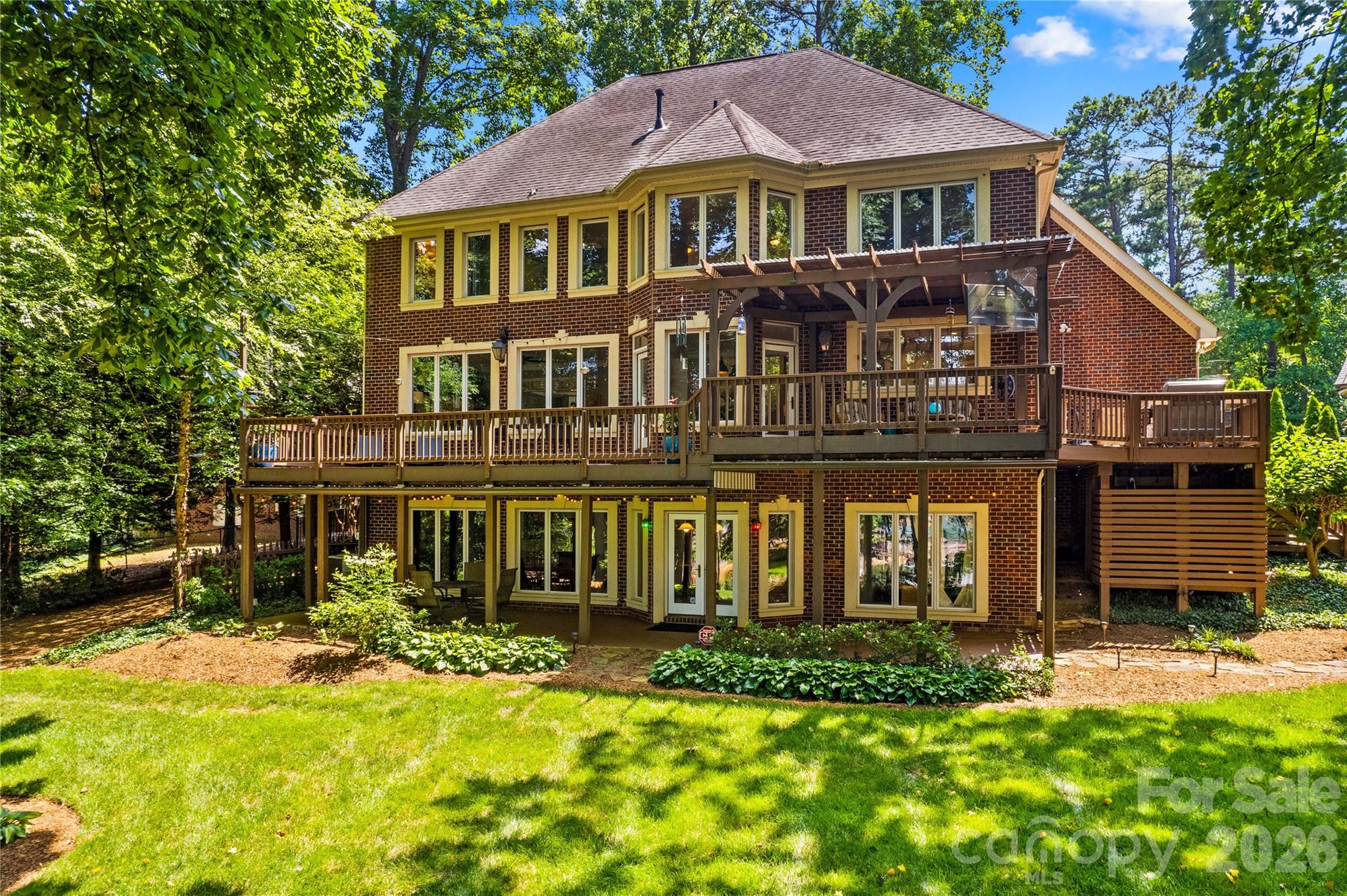 155 Lynn Cove Lane — Mooresville