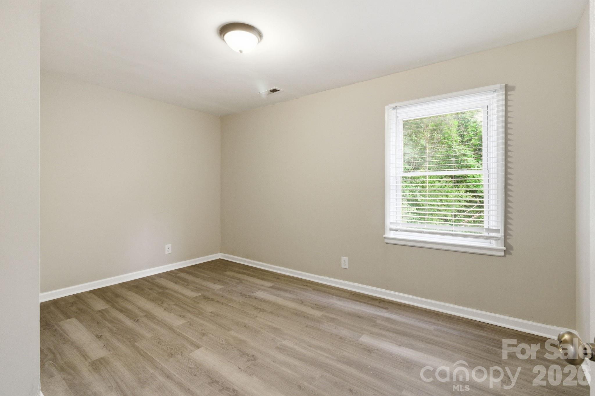 2725 Thornton Road — Charlotte