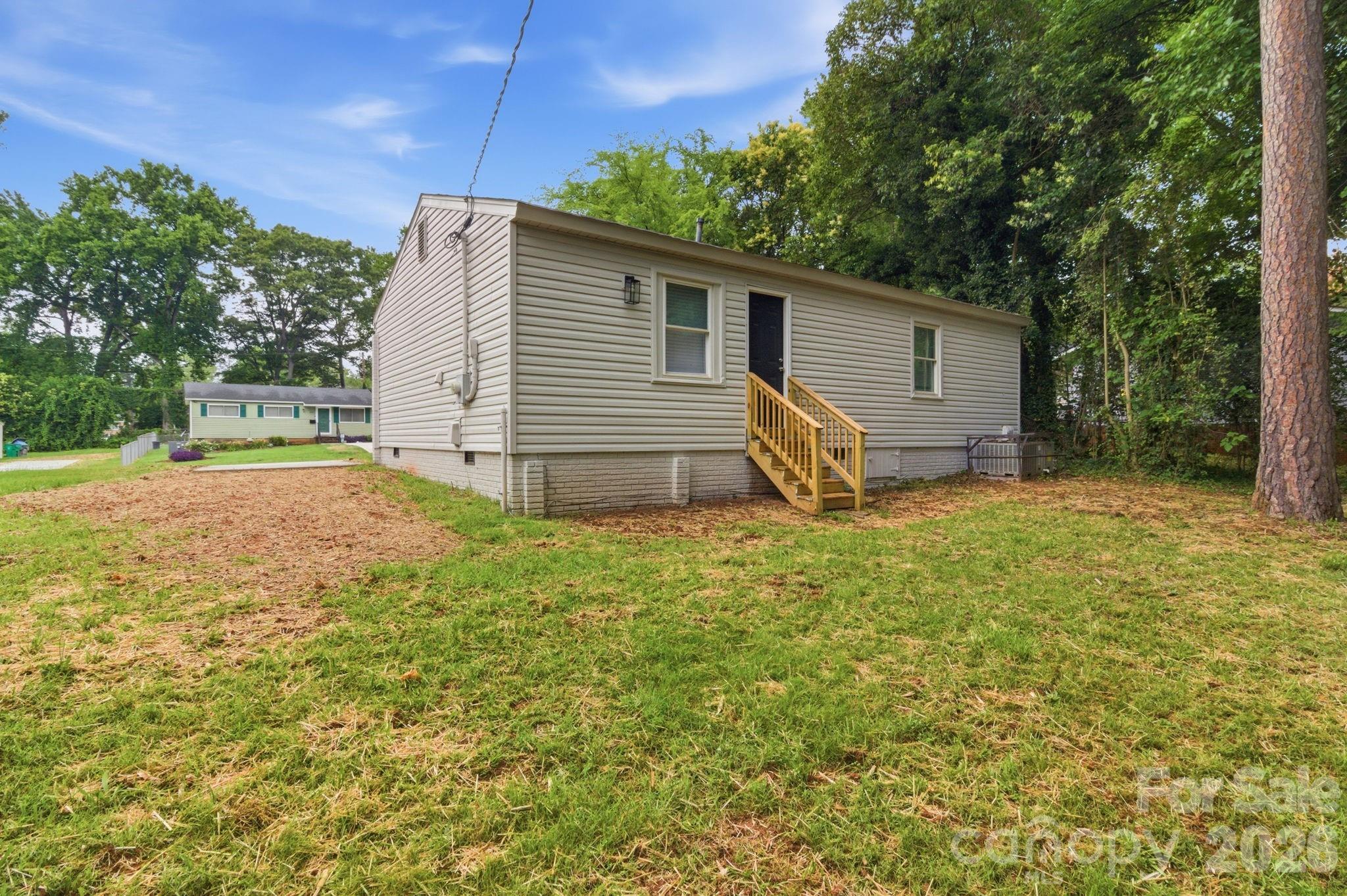 2725 Thornton Road — Charlotte