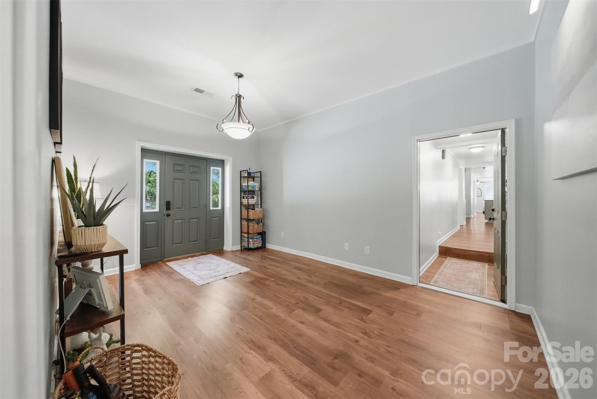 1857 Creekside Place — Lenoir